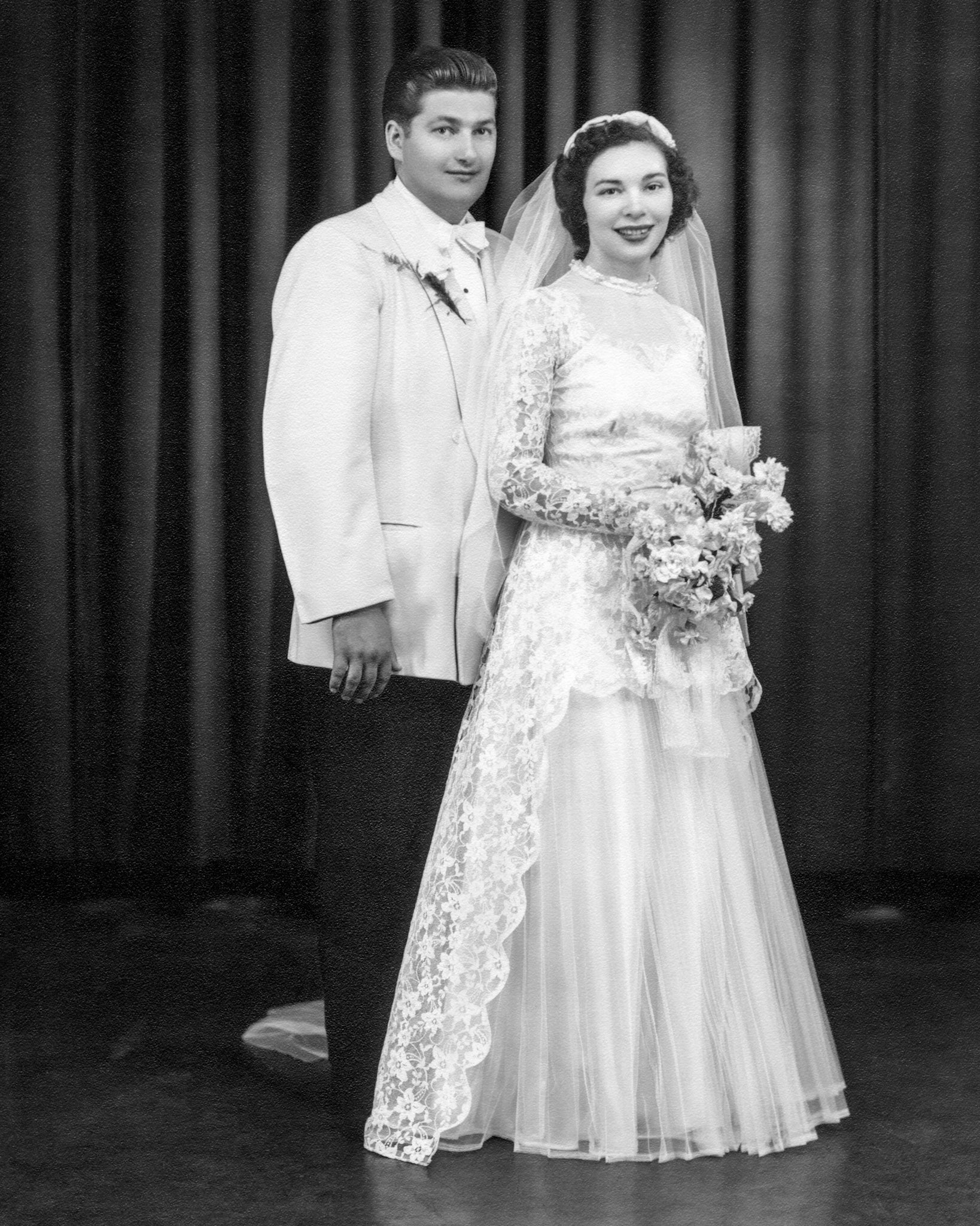 Harry F Shewhcuk and Frances [Comishen] Shewchuk. Wedding day 19 Jul 1952, Hamilton, ON. [ID163].