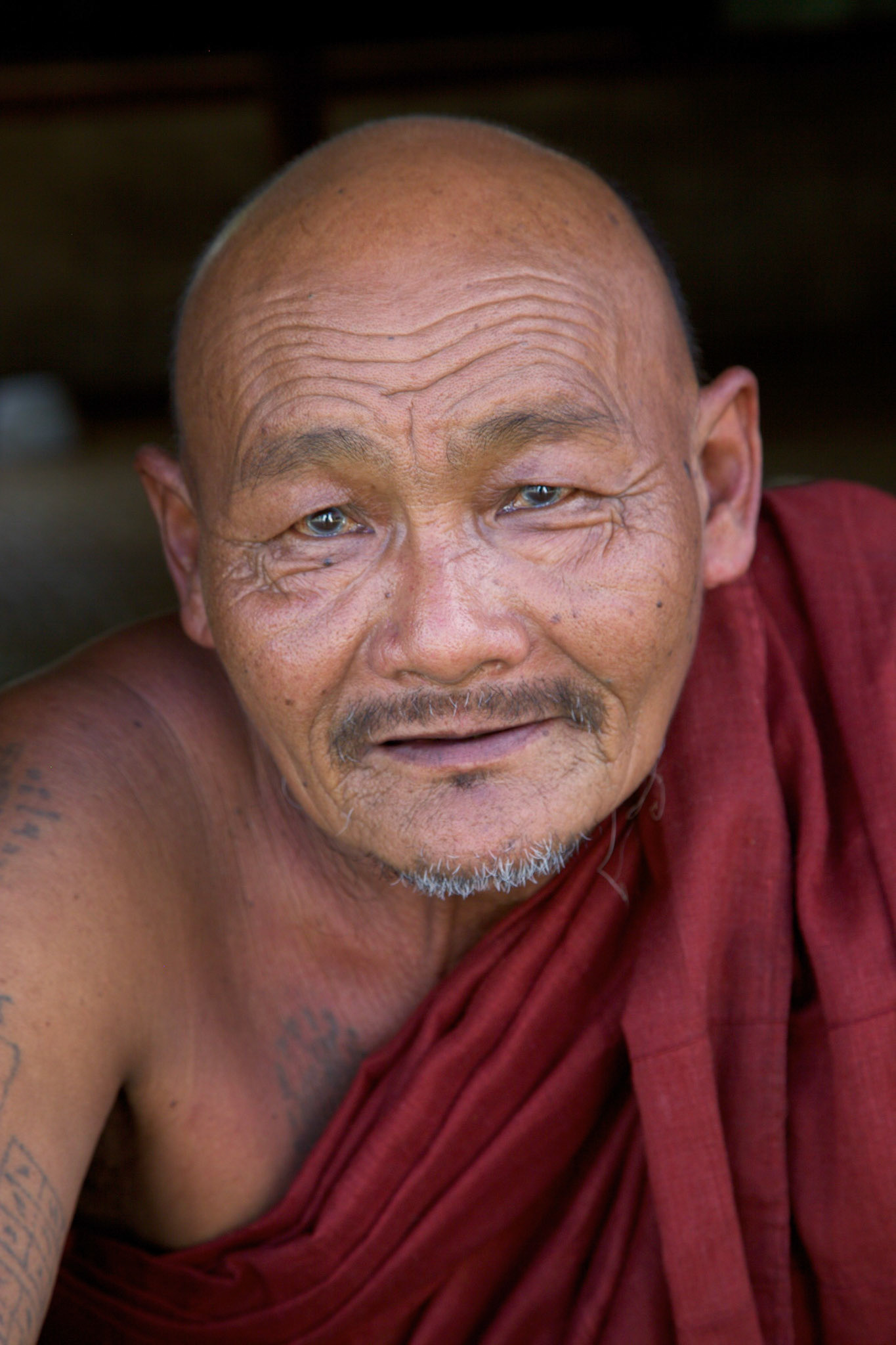 Look and be looked at - Myanmar