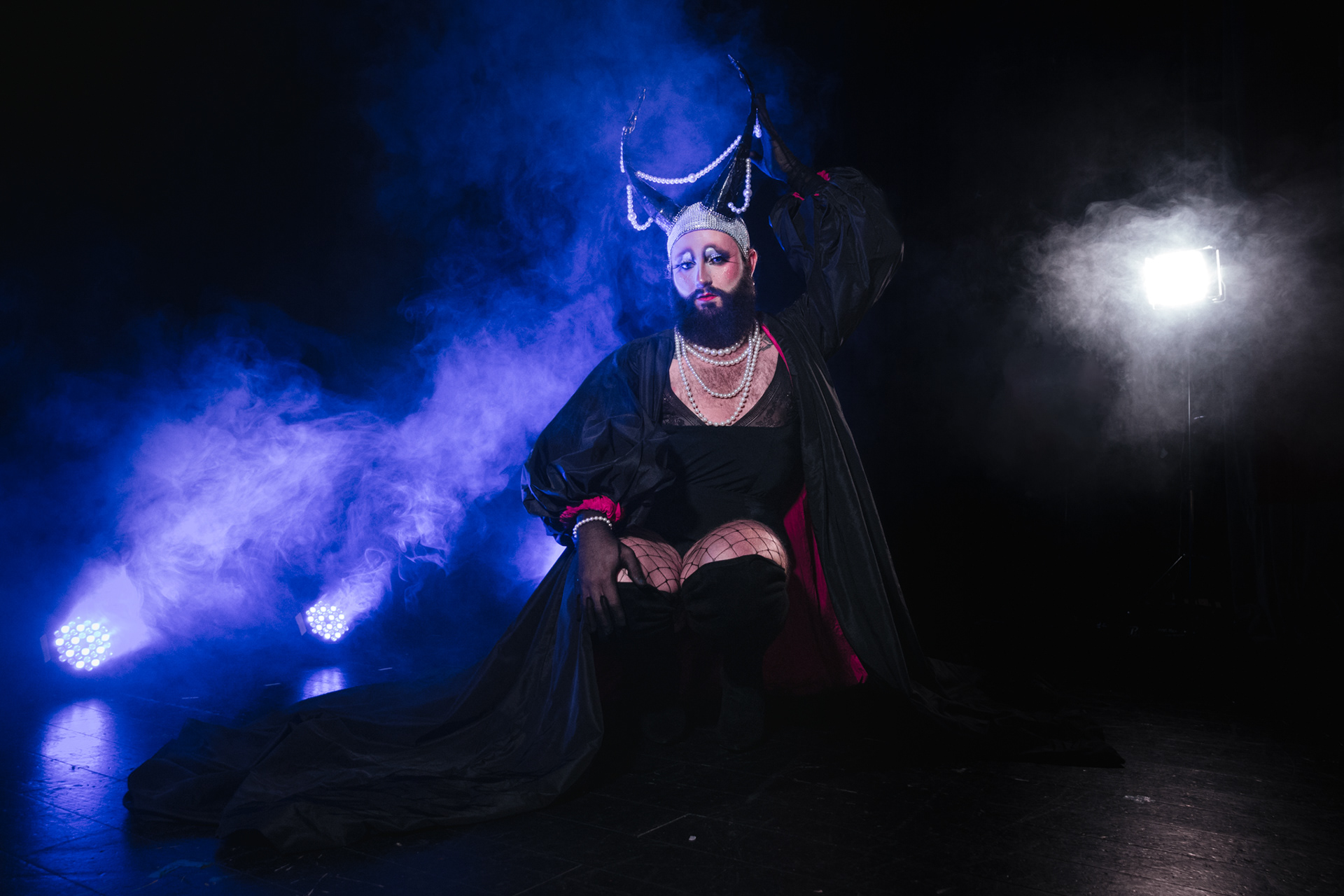 Shooting of Nicky Doll's video clip, Fashion Freak Sohier Remix, model: Prudence Lips © Célia Lorin
