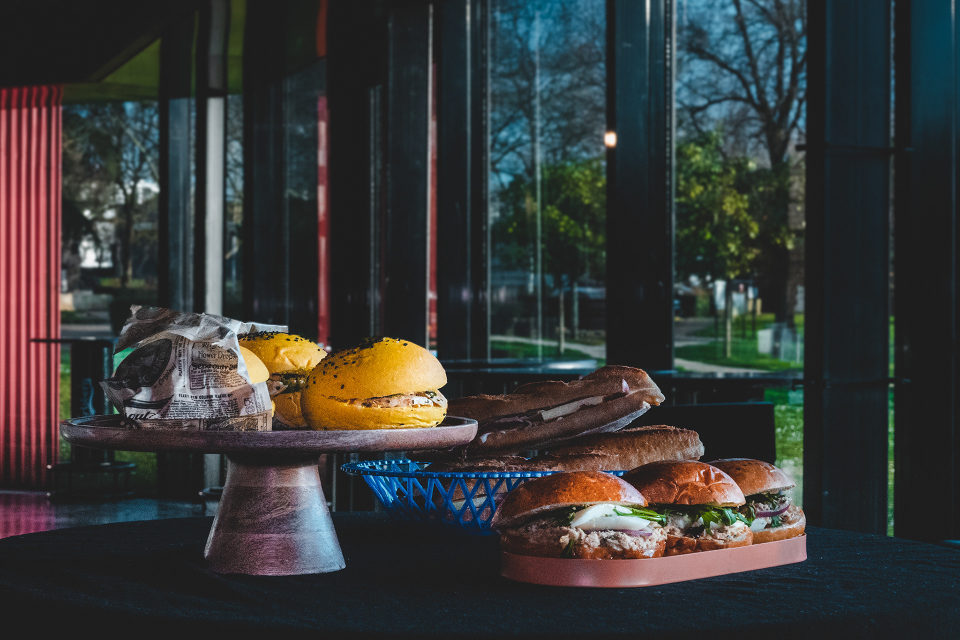 Rose and Violette Catering at the Rocher de Palmer © Célia Lorin