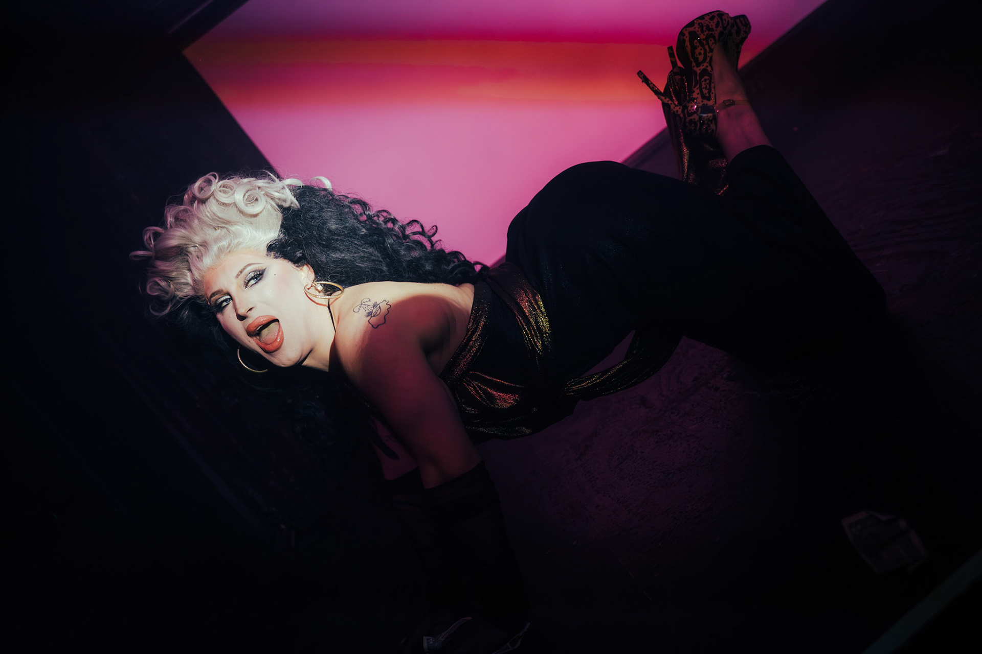 Amanda Tori Meating - C'mon Everybody