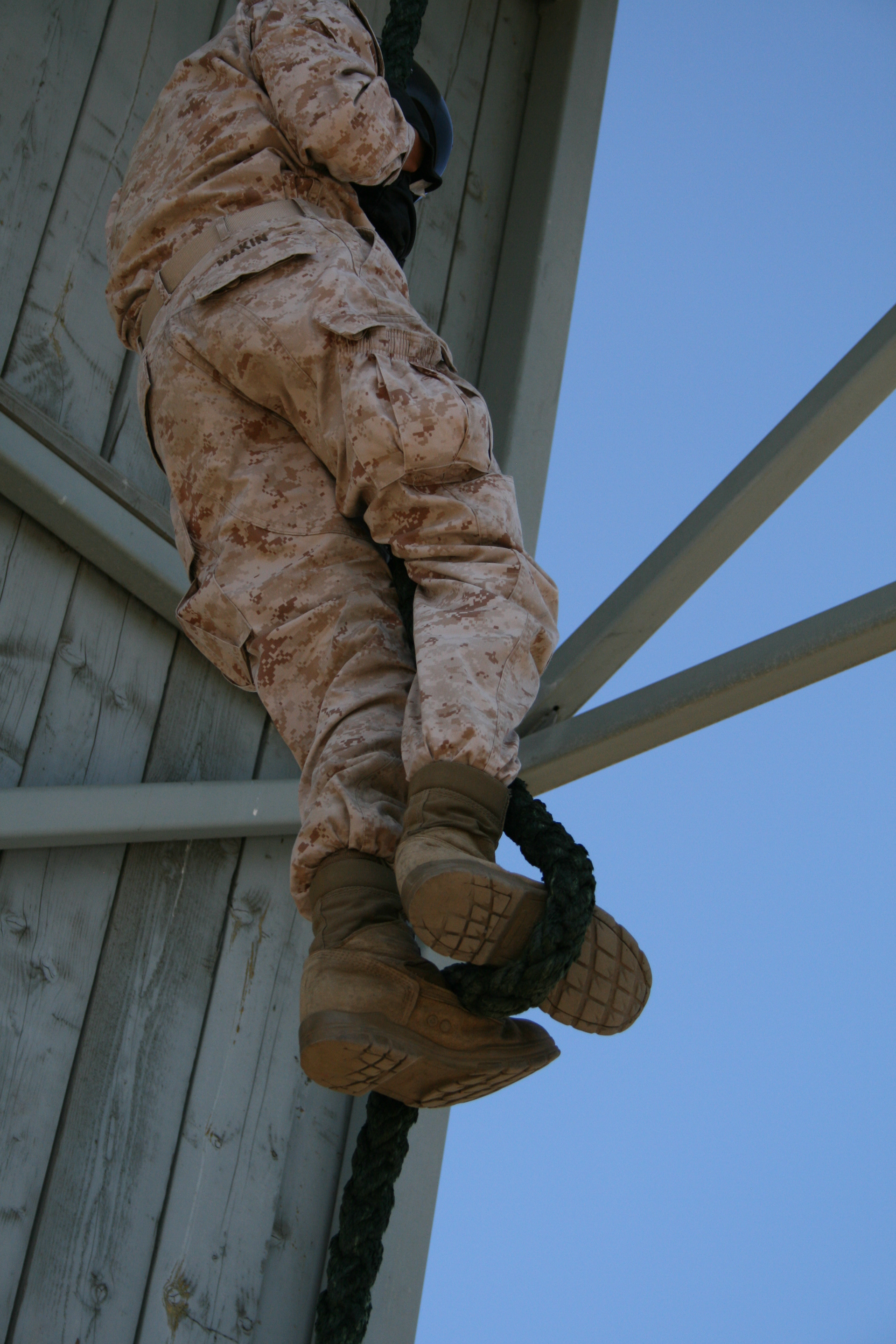 Another area for improvement included the underside of the arch area. Soldiers had to practice slowing down and coming to a complete stop on the rope in case the landing zone was compromised. Standard issue boots did not help to address this need.