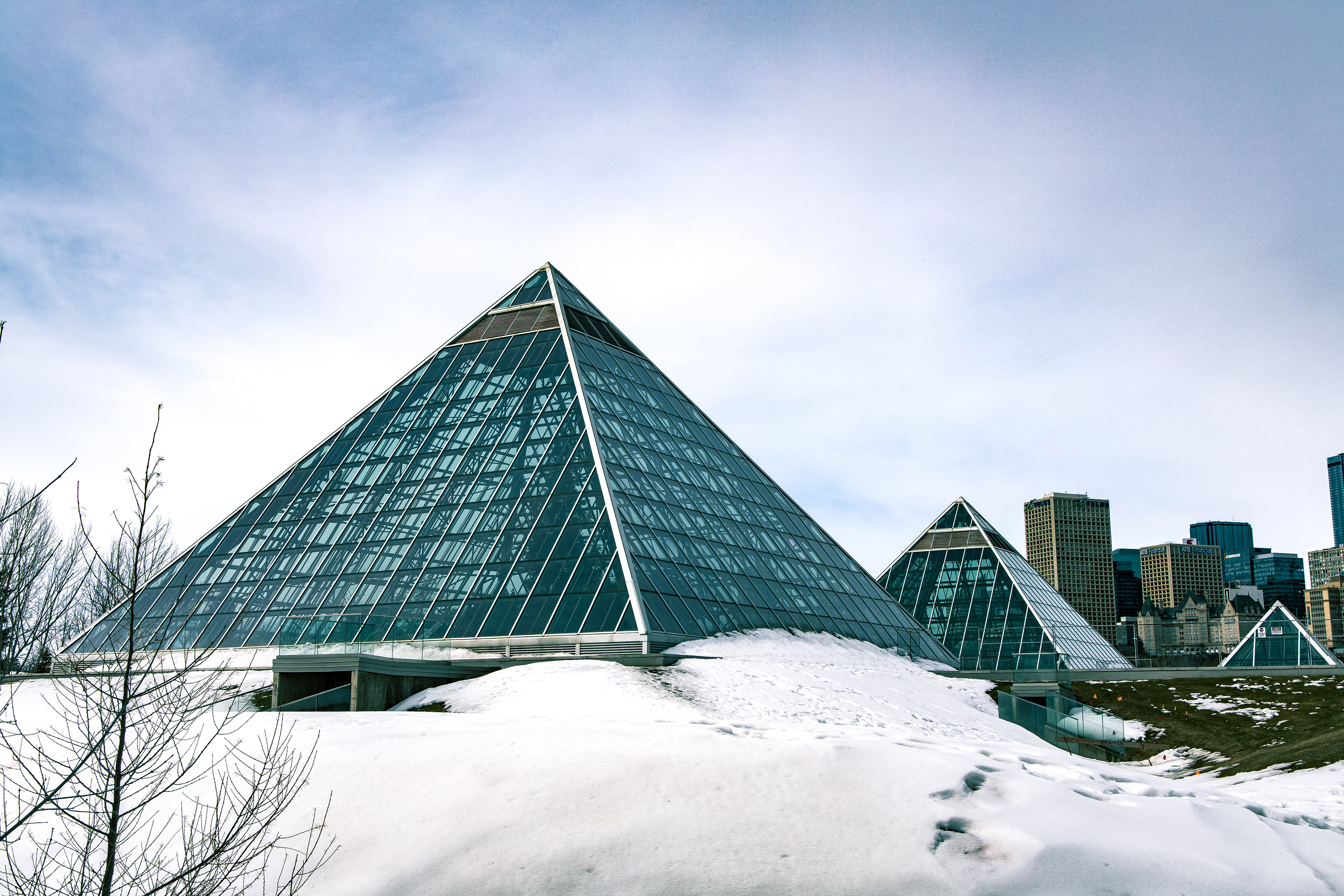 The wonderful and beautiful Muttart Conservatory in Edmonton Alberta is a great place to spend time, but also an awesome vantage point to see the city!