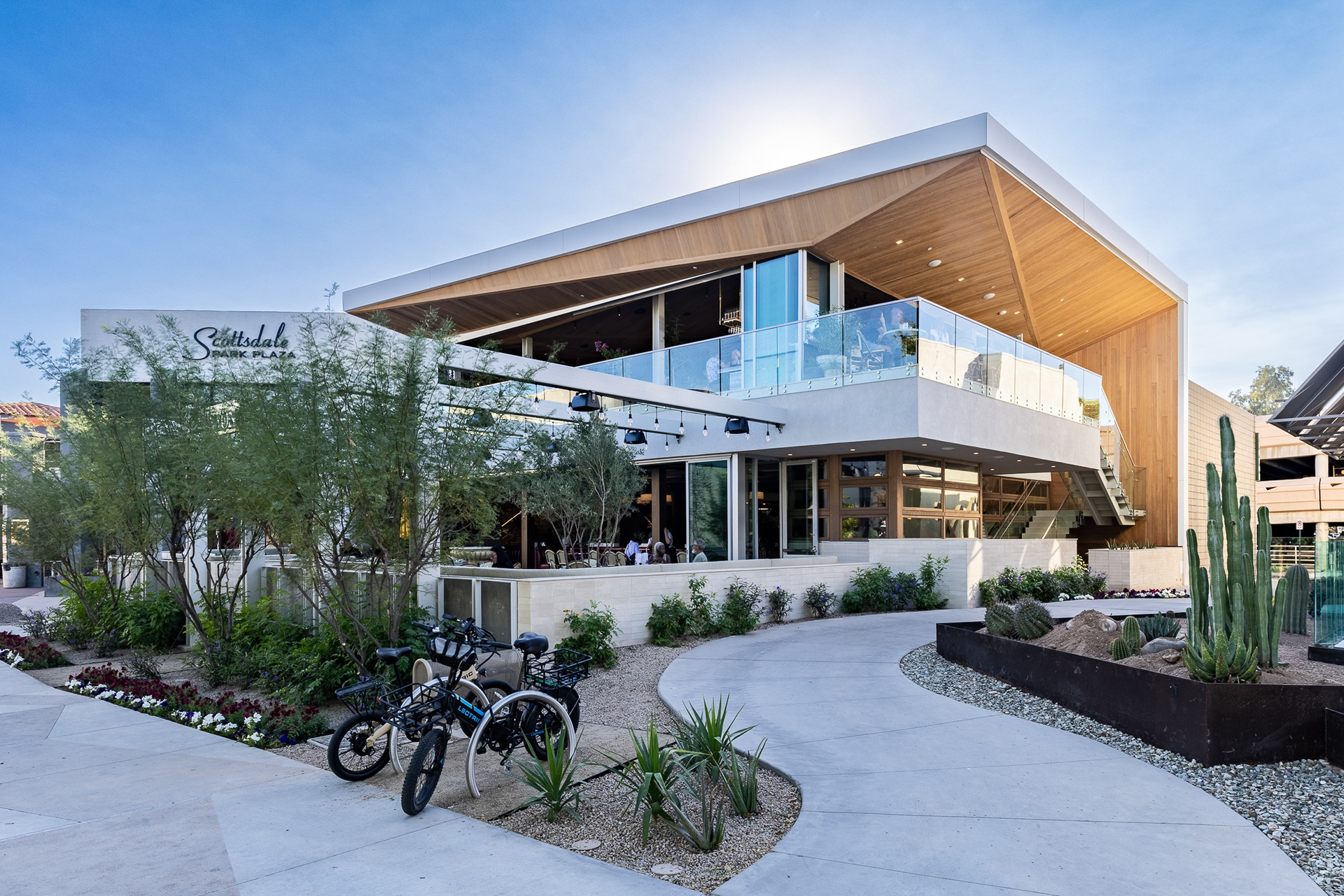 Scottsdale Park Plaza with desert landscaping