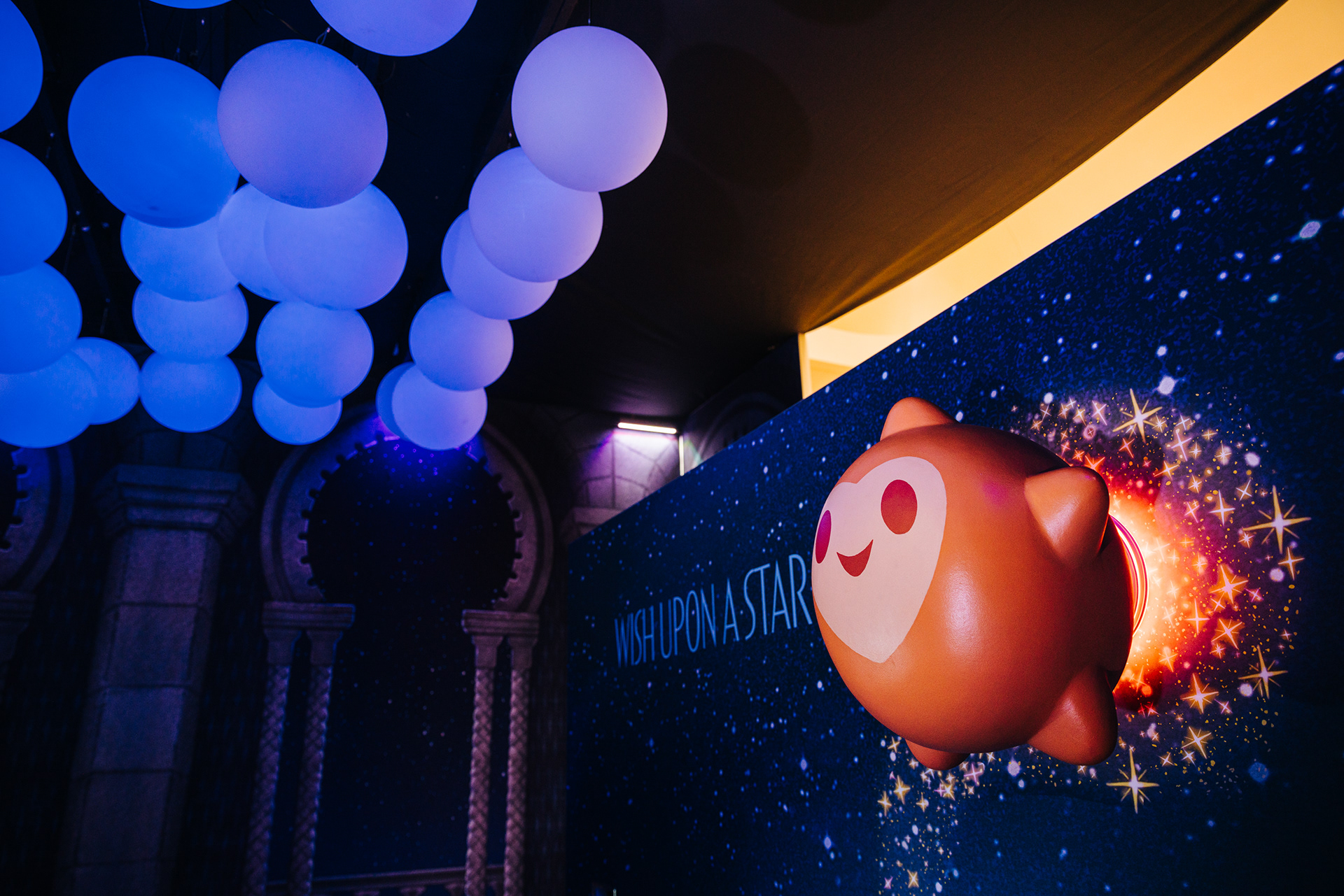 Colour Changing Balls and Custom Backwall with Back-Lit Foam Carved Star