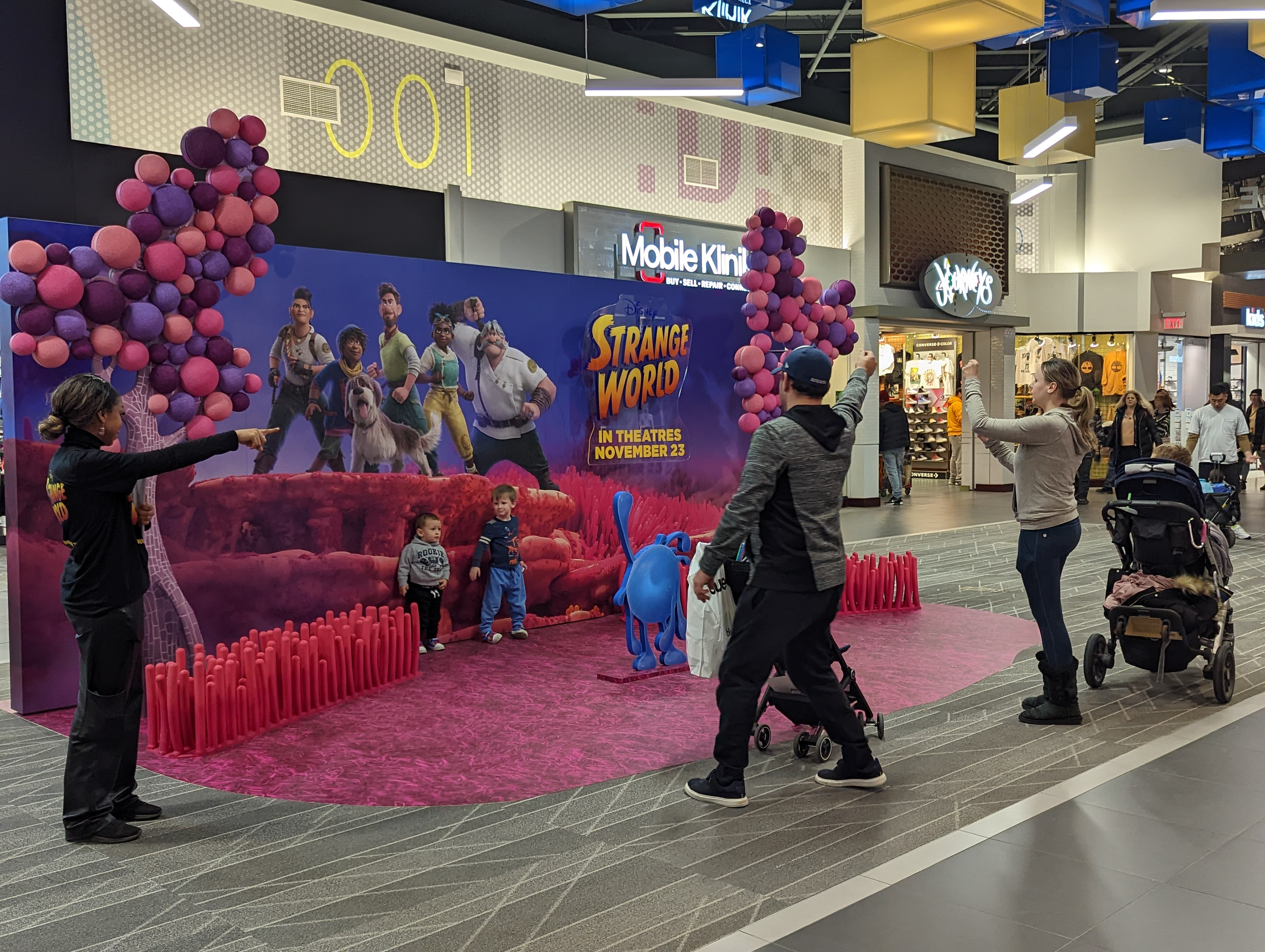 Vaughan Mills, Toronto Location