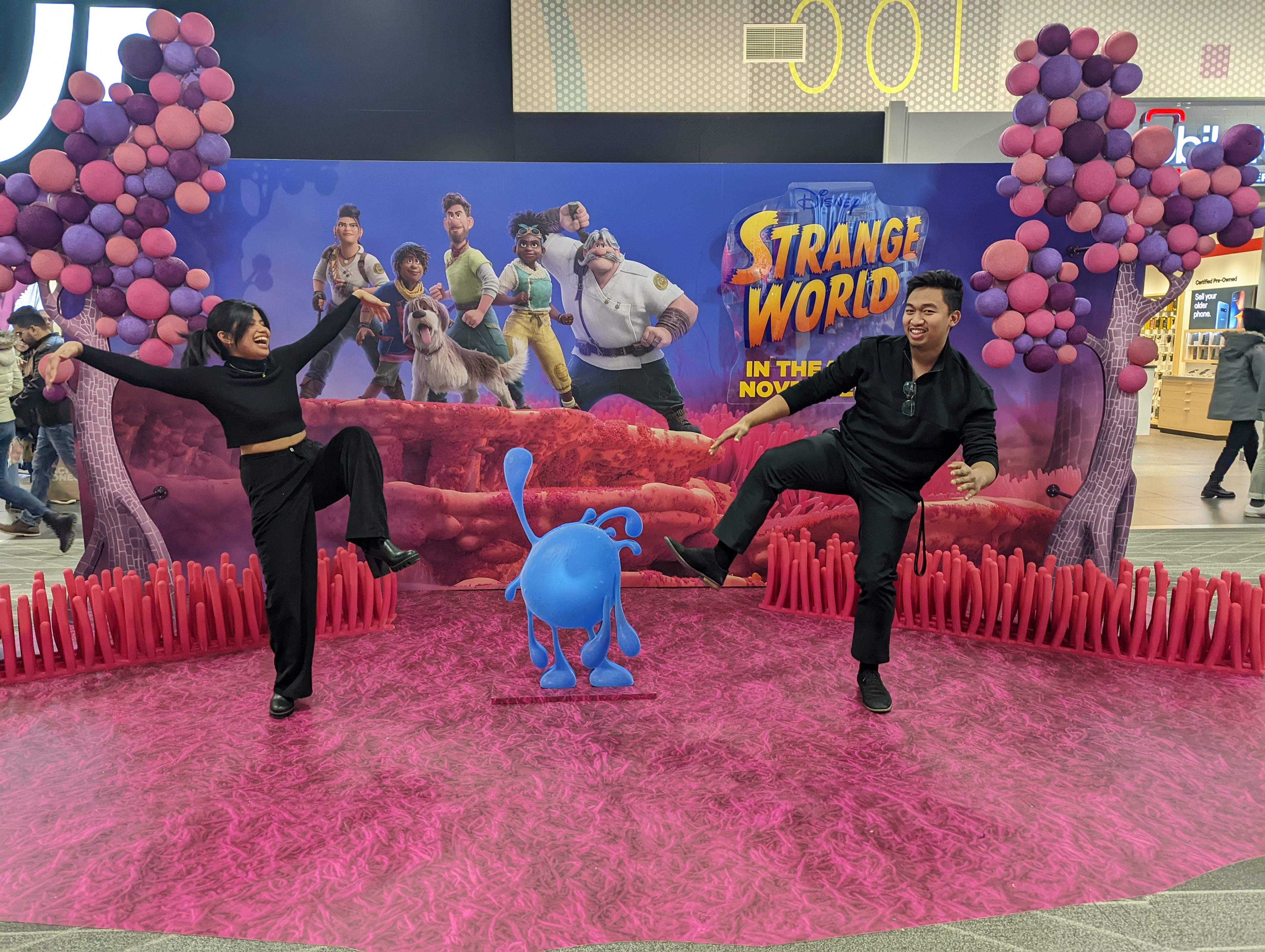 Consumers Interacting with Photo Op