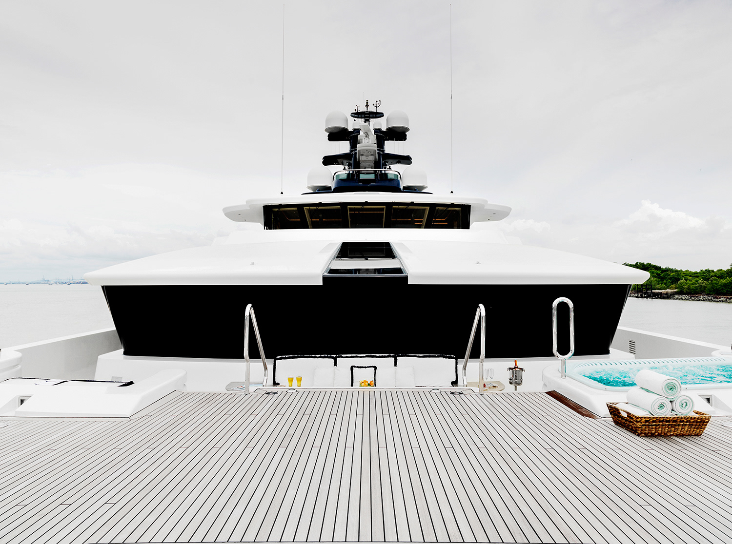 Art of luxury Megayacht Equanimity