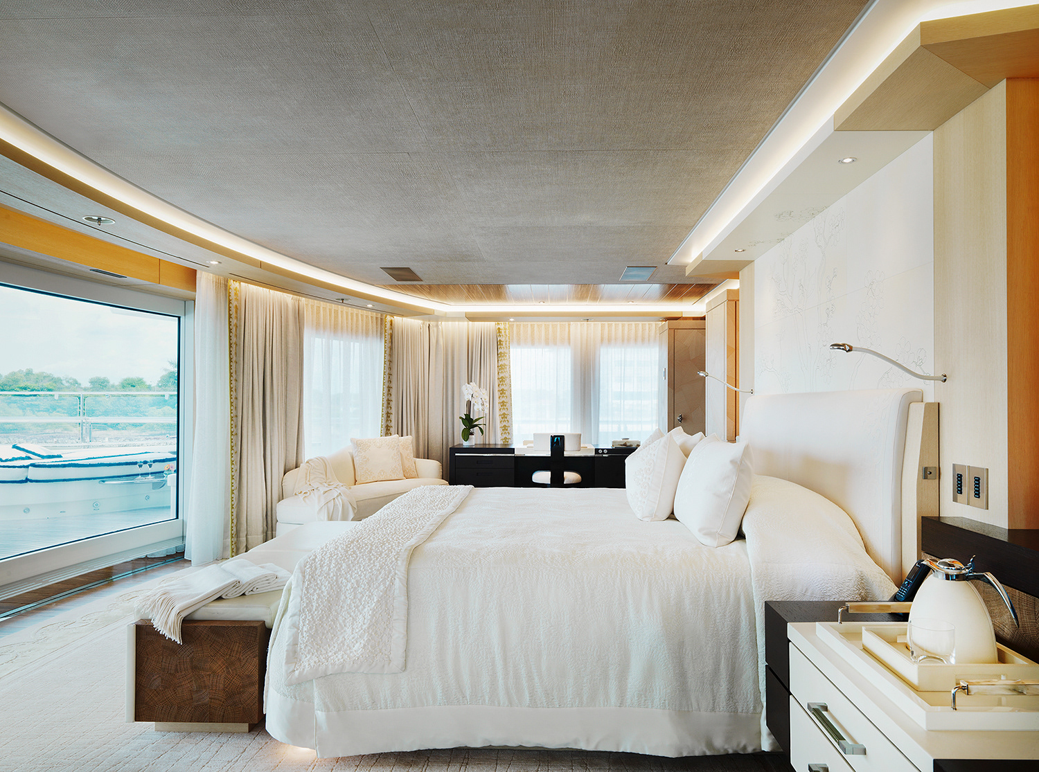 Art of luxury Megayacht Equanimity