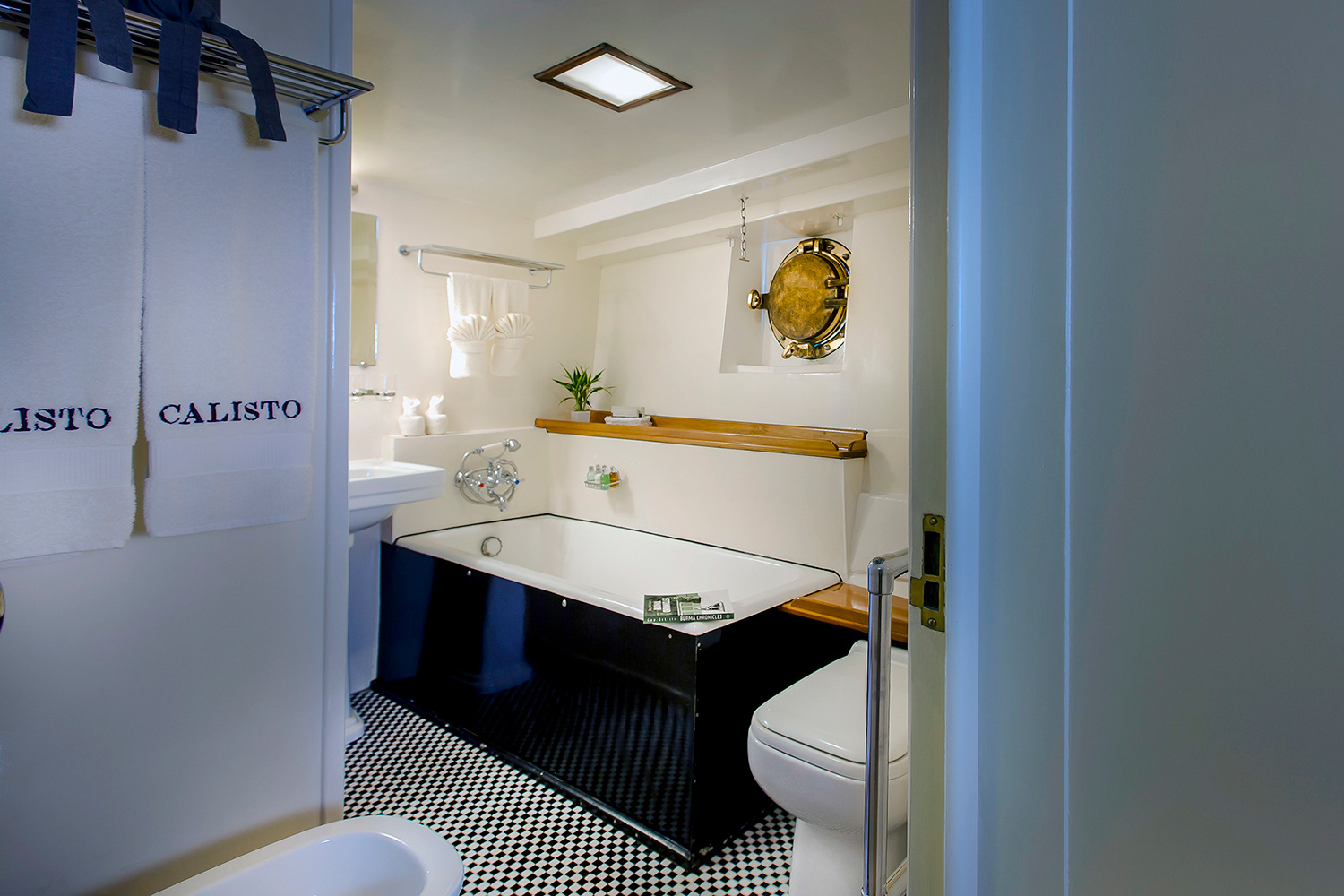 Calisto Luxury yacht