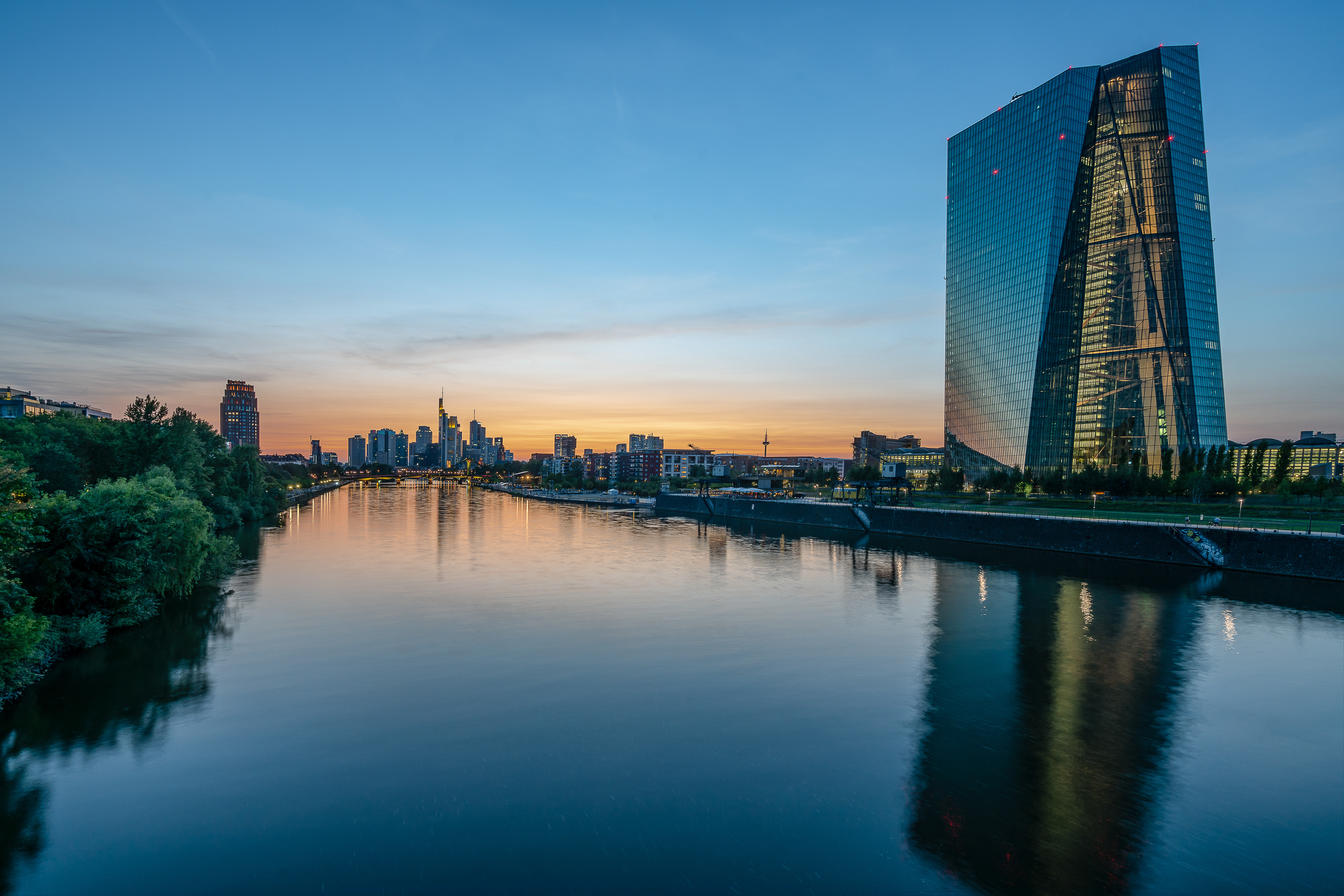 Along The Main⎮Frankfurt