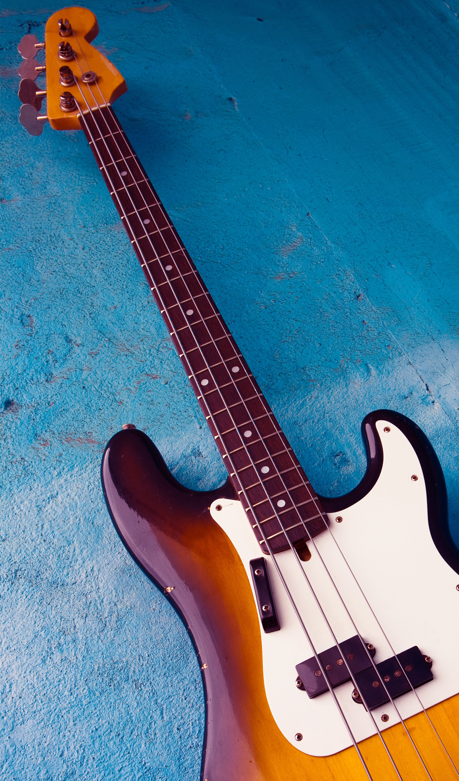 H.M.4 BASS