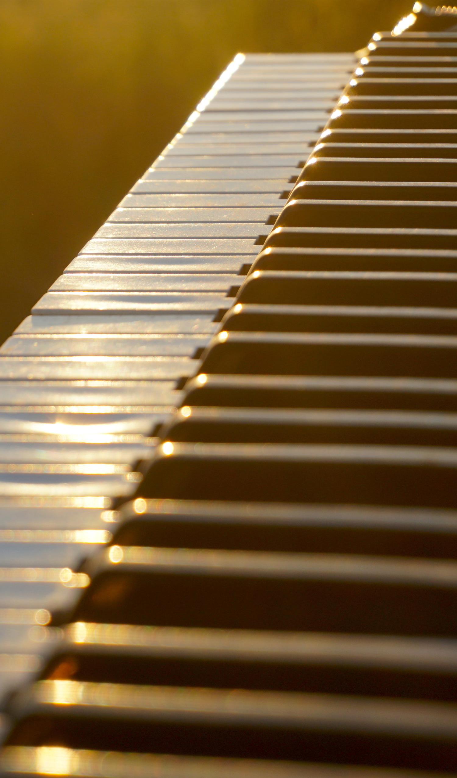 H.M.6 PIANO