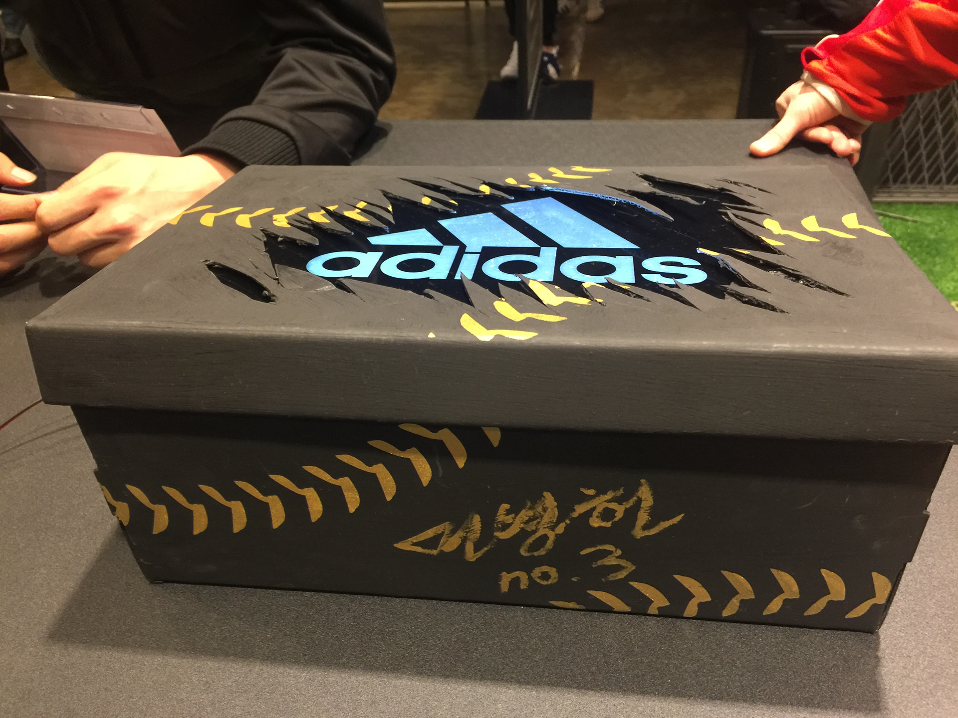 크리에이터 박스 데칼 작품