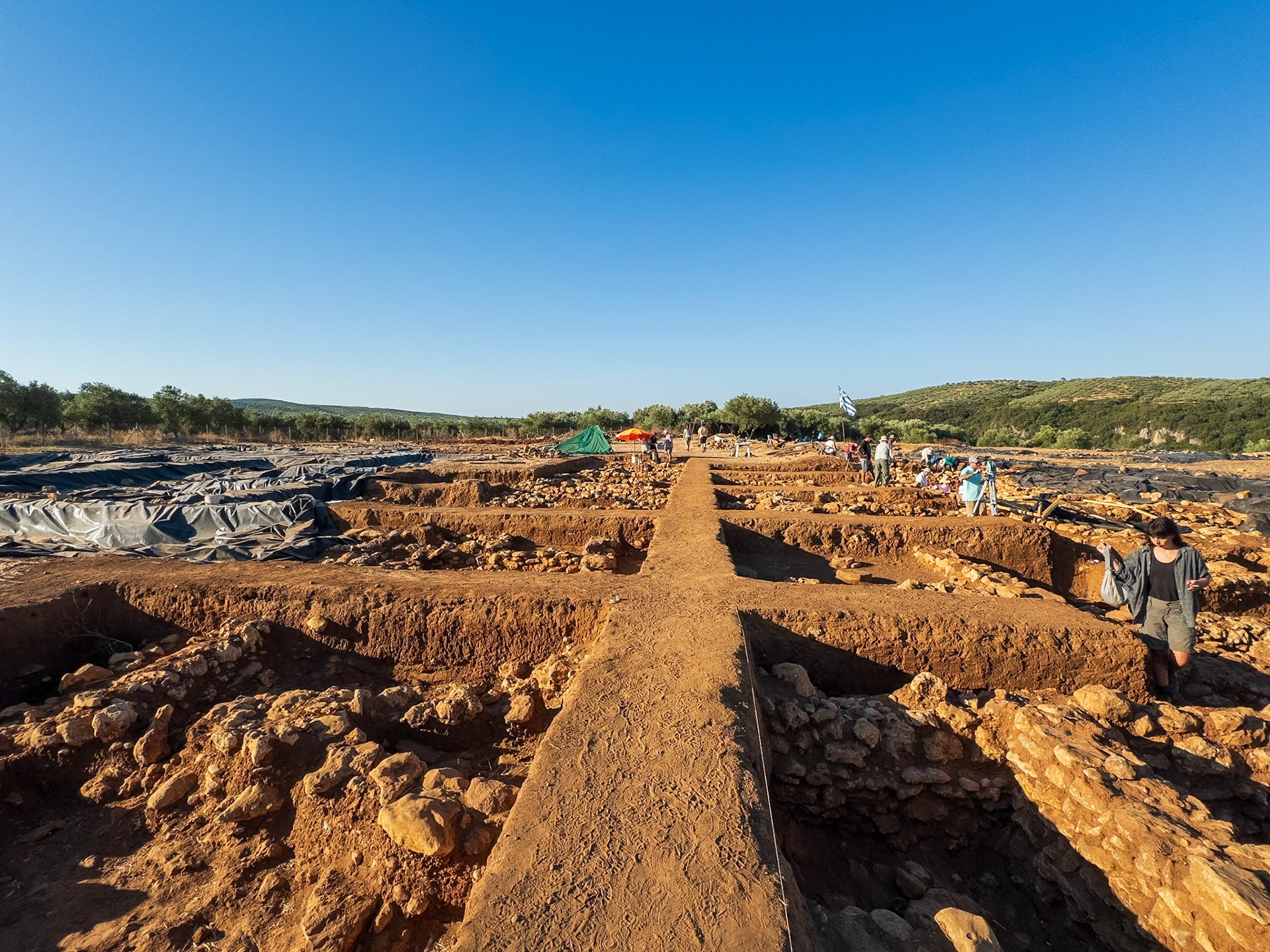 Iklaina Archaelogical Trip 2024 - Day 15 Trench N13b10β03