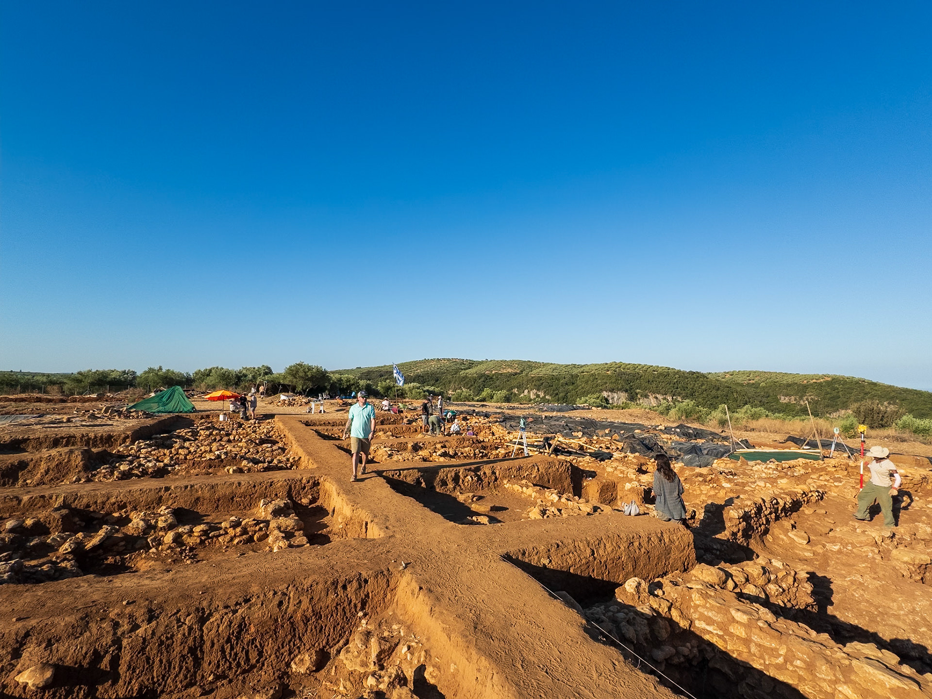 Iklaina Archaelogical Trip 2024 - Day 15 Trench N13b10β03