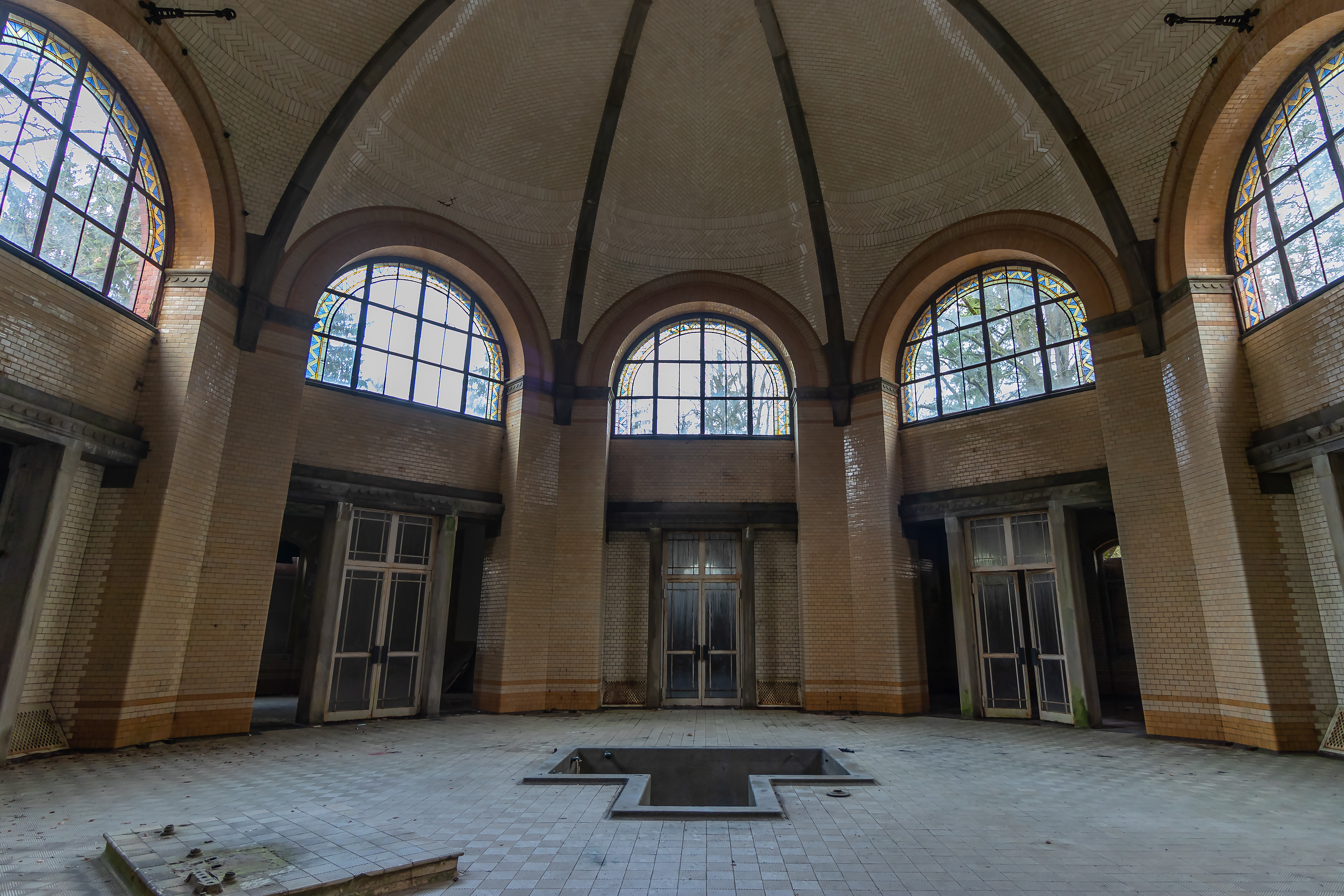 Baderaum-Kuppelhalle