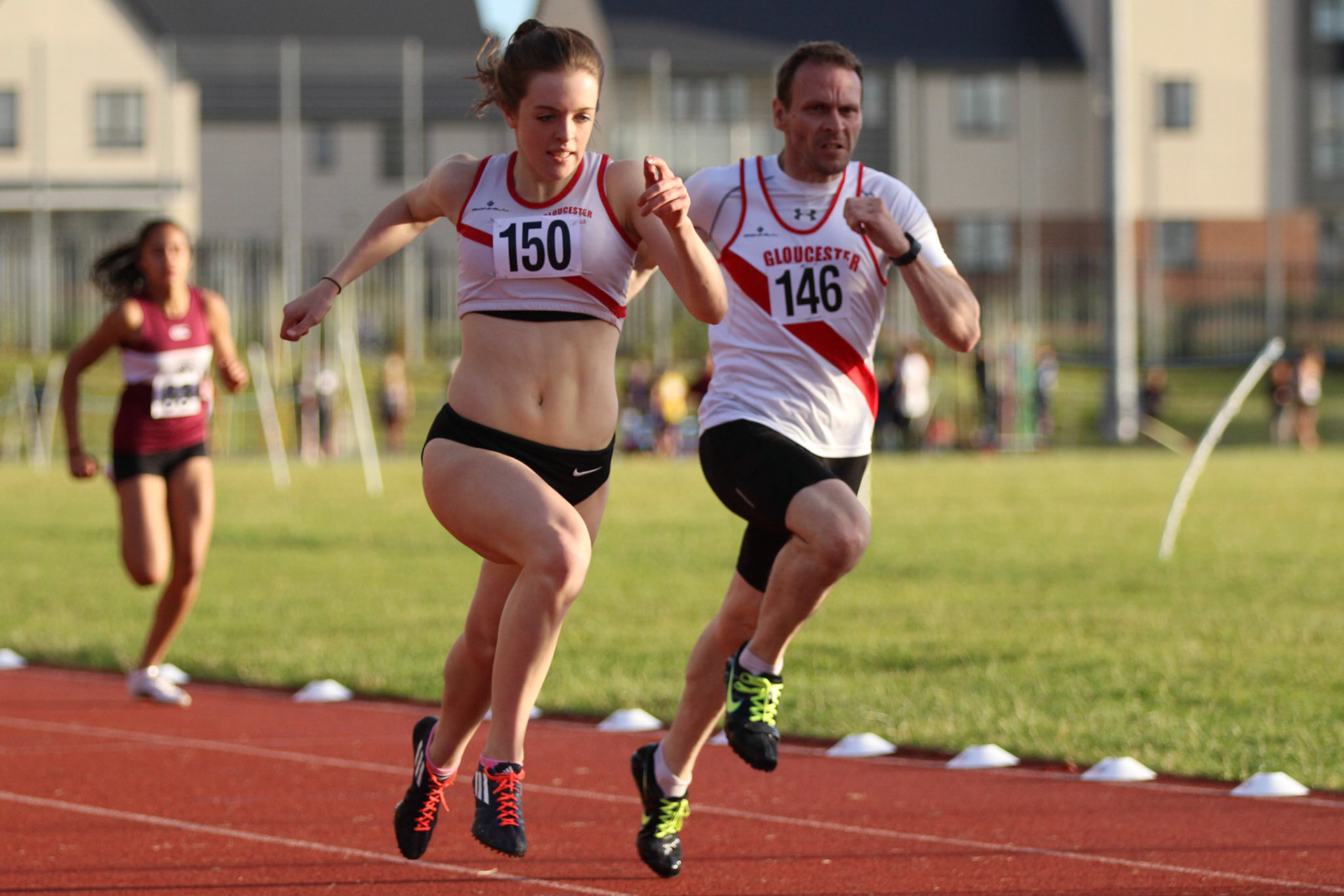 Closely fought last 50 meters of 1500M