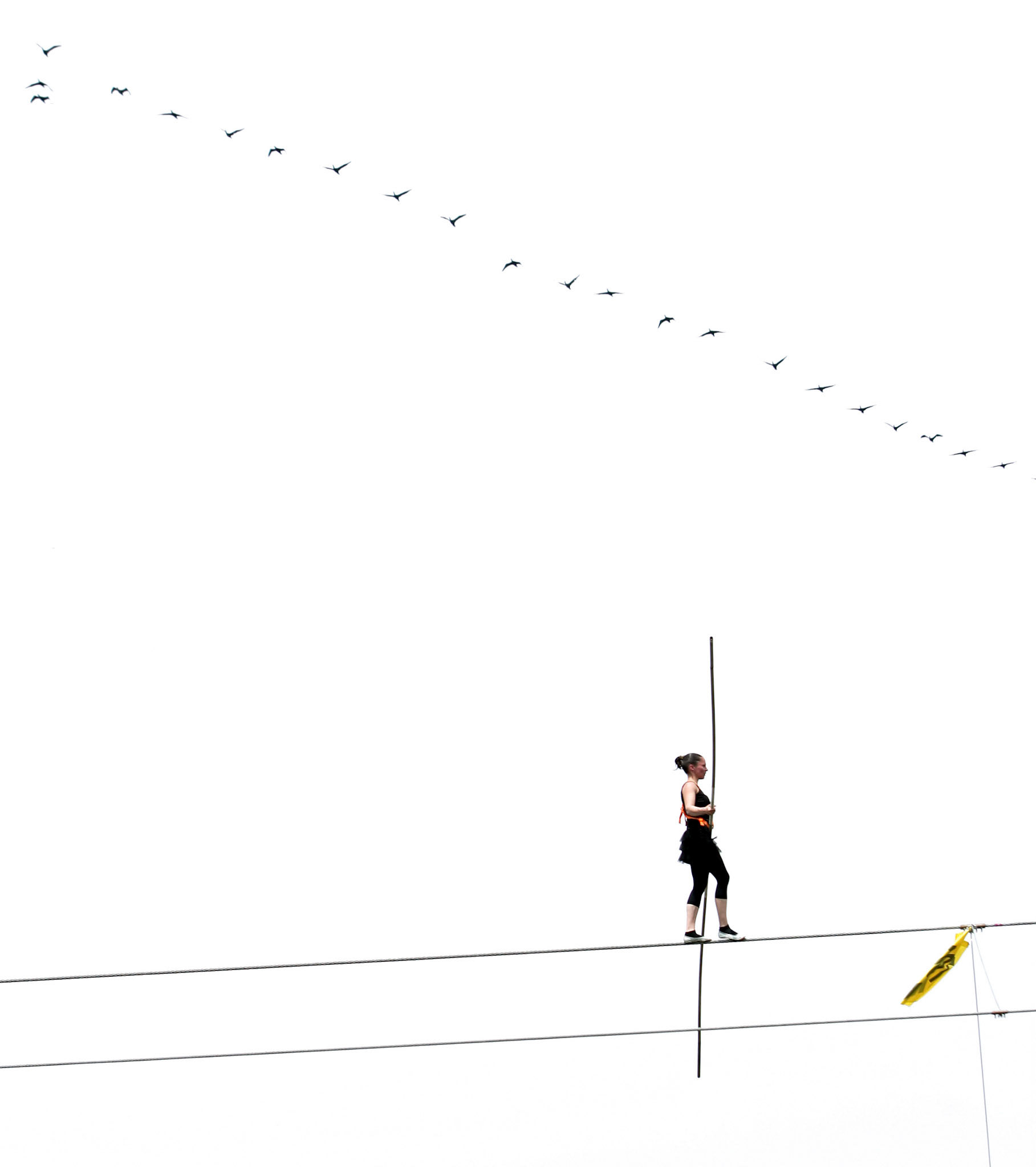 Russian Ekaterina Maksimova performs in the 1,000m high wire event across the Han River during the third World High Wire Championships as part of the 2009 Hi Seoul Festival in Seoul, South Korea, 10 May 2009. The Hi Seoul Festival is held from 02 to 10 May.