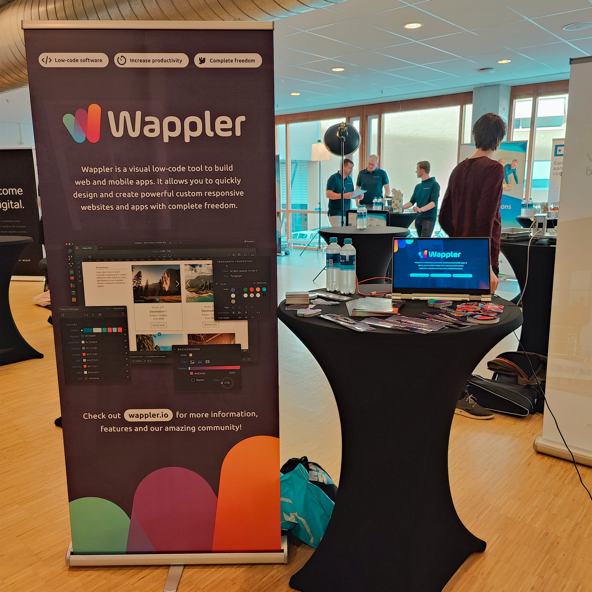 Roll-up banner