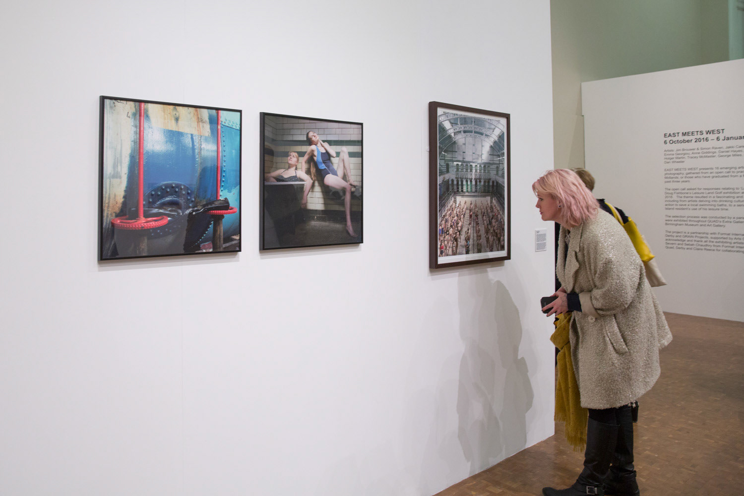 GROUP EXHIBITION 06.10.2016 | 06.01.2017 East Meets West 2.0 Waterhall Gallery, Birmingham Museum and Art Gallery, Uk East Meets West presents the work of 16 emerging artists working with moving image or photography. This remarkable exhibition includes extraordinary works that represent the talent and ambition of artists in the Midlands today. The exhibition includes an ambitious, fascinating and diverse collection of interpretations, from projects delving into a broad range of ‘leisure’ activities and events including walking, swimming, collecting, drinking and travelling. The exhibition is a remarkable commentary on what people do today in their leisure time with projects shown including drinking culture, documenting community-led action to save local swimming baths, a sensitive portrait of a young Shetland Island resident’s use of his leisure time and an obsessive collector. The exhibiting artists are; Jim Brouwer & Simon Raven, Jacqueline Carey, Theo Ellison, Attilio Fiumarella, Emma Georgiou, Anne Giddings, Daniel Hayes, Geoff Hodgson, Amy Huggett, Holger Martin, Tracey McMaster, George Miles, Marta Soul, Clive Wheeler and Dan Wheeler. The project is a partnership with Format International Photography Festival, Quad, Derby and GRAIN Projects, supported by Arts Council England and Birmingham Museum & Art Gallery.