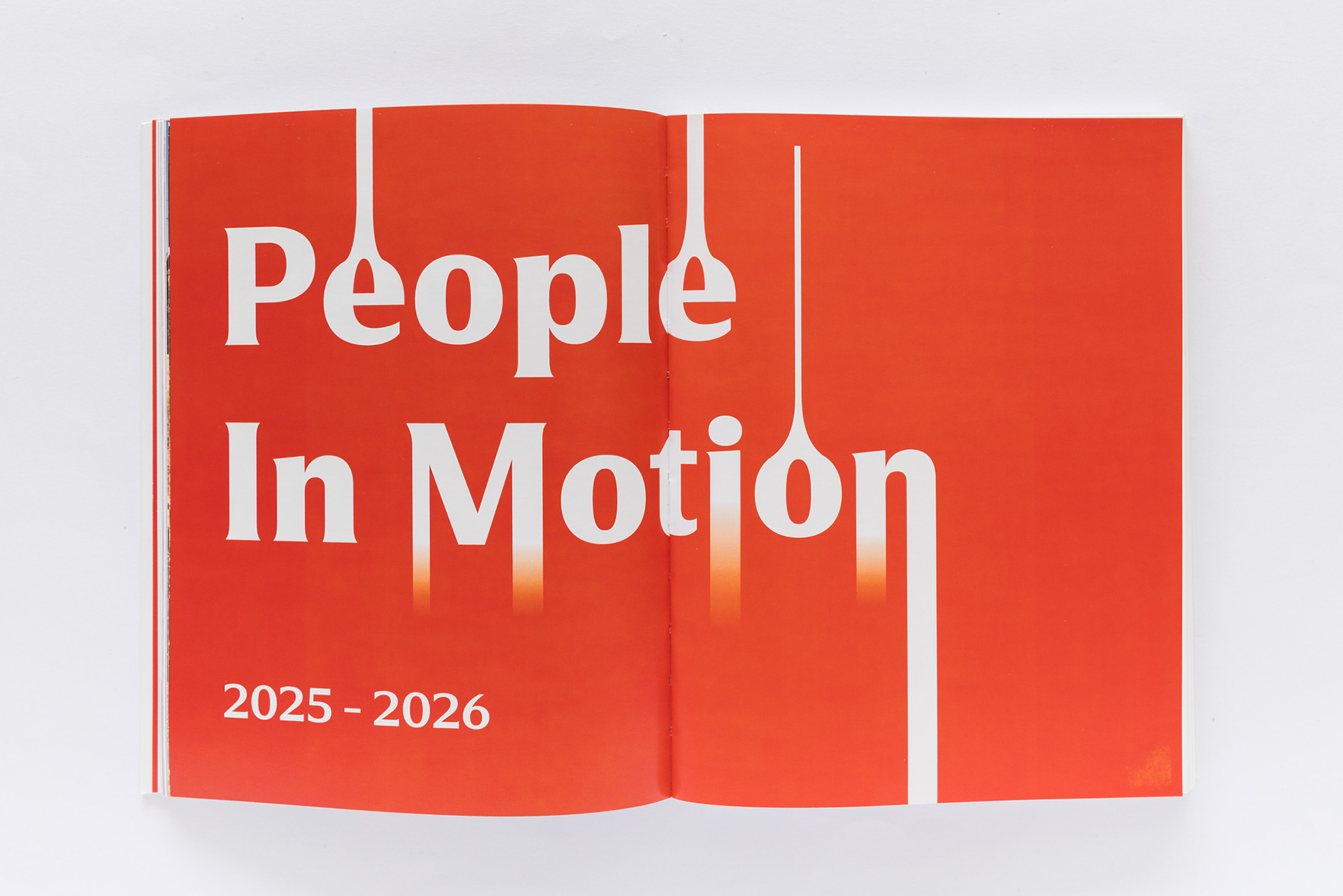 People in Motion - Edited by Fundação Livraria Lello 