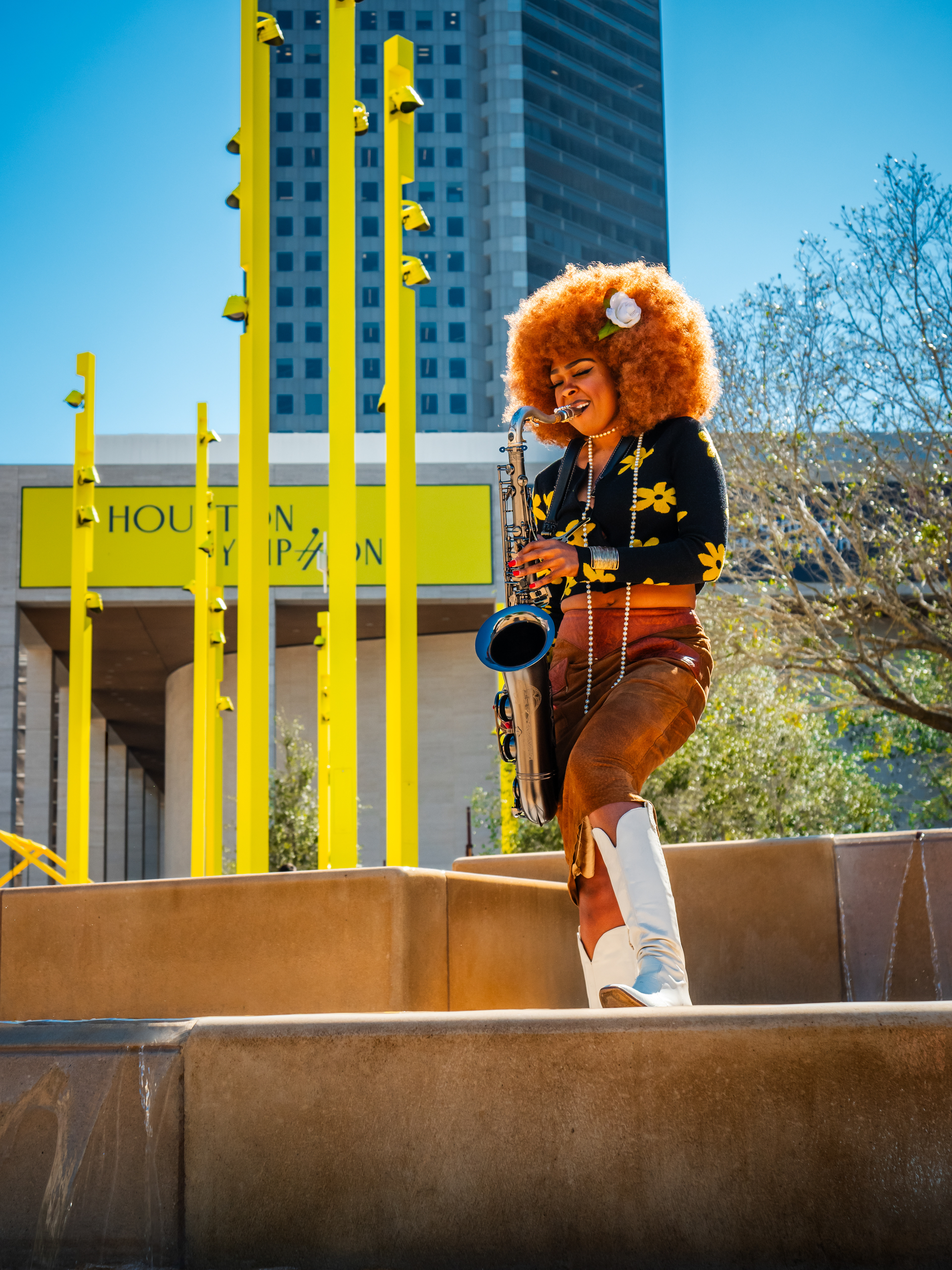 Cleo Fox at Lynn Wyatt Square