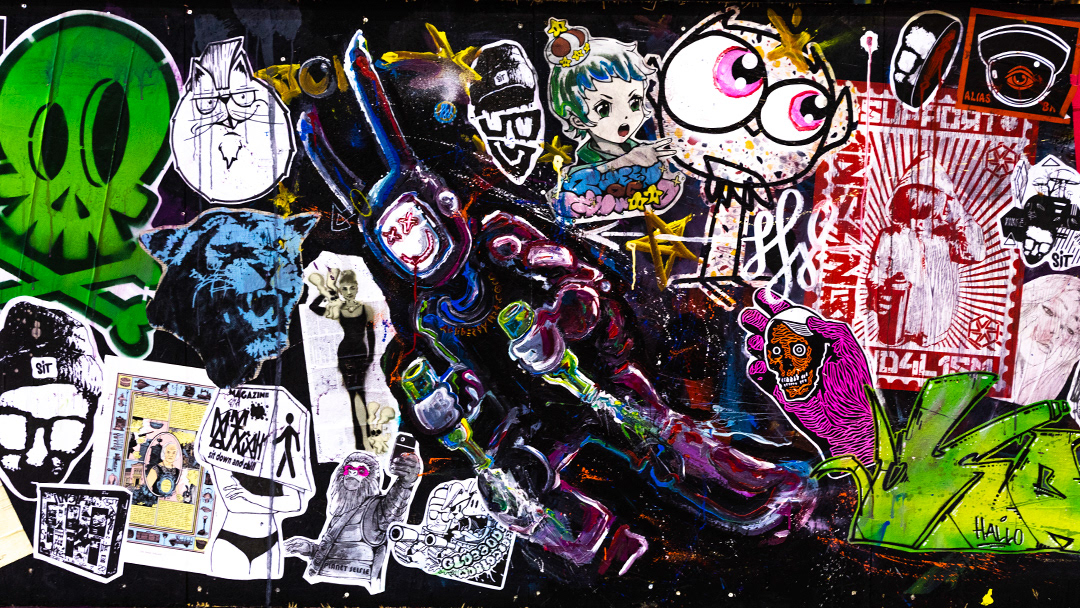 Spacebunny, Acryl auf Bar, ca 1x1m altes Postlager Mainz