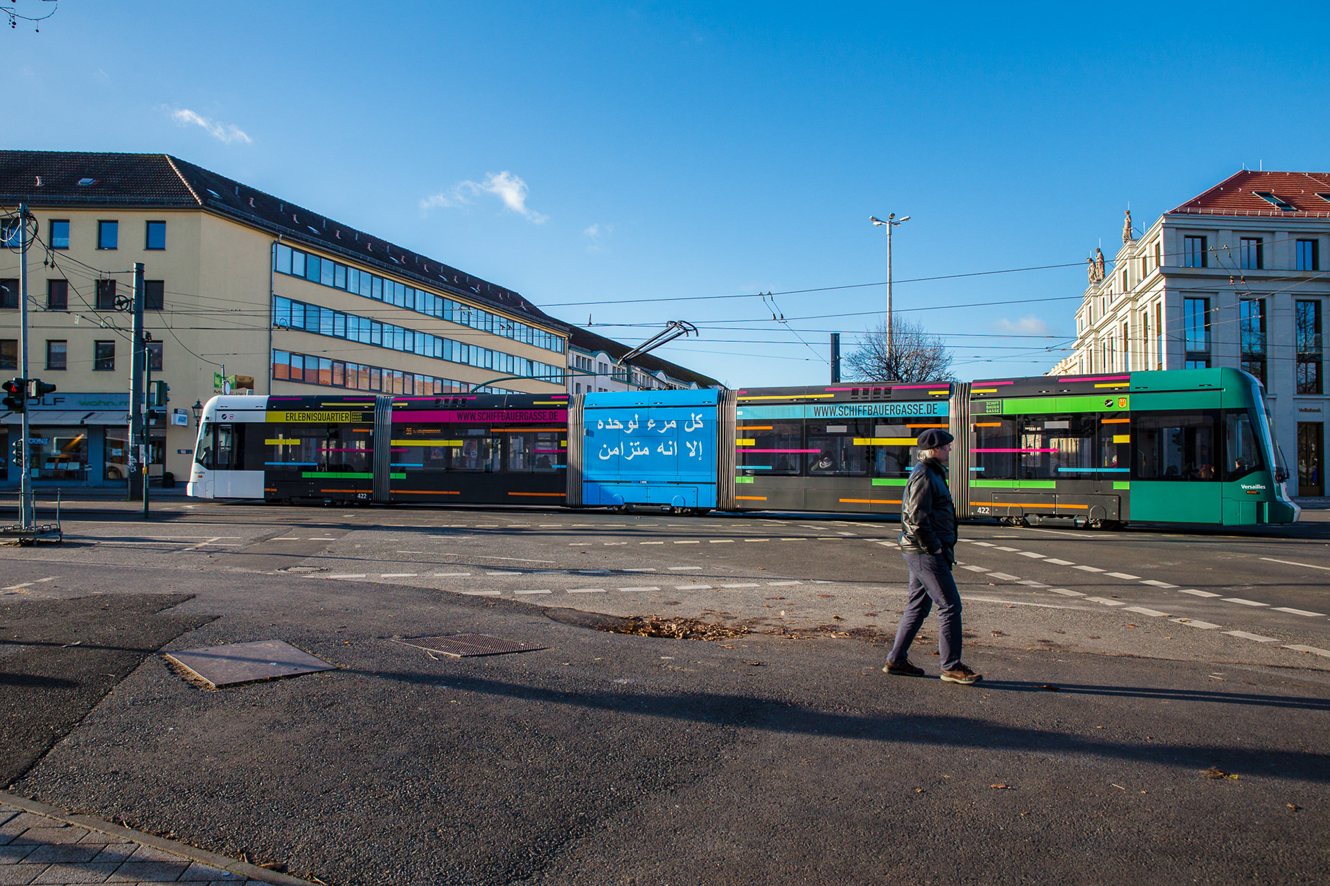 Strassenbahn, Tram, Beklebung, Werbung, Branding – HELLOGRAPH | Design Potsdam, BerlinBrandenburg