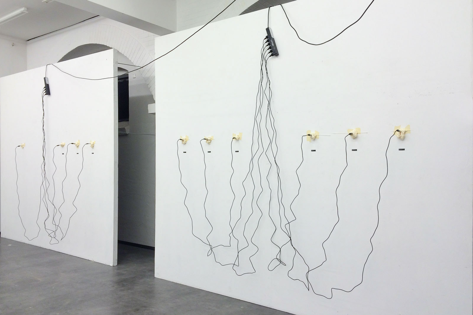 Kunstraum Potsdam, Ausstellung Made in Potsdam, Kollektiv Dreimeterturm, Nische, Installation, Kunst – HELLOGRAPH - Designagentur Potsdam, Berlin, Dresden