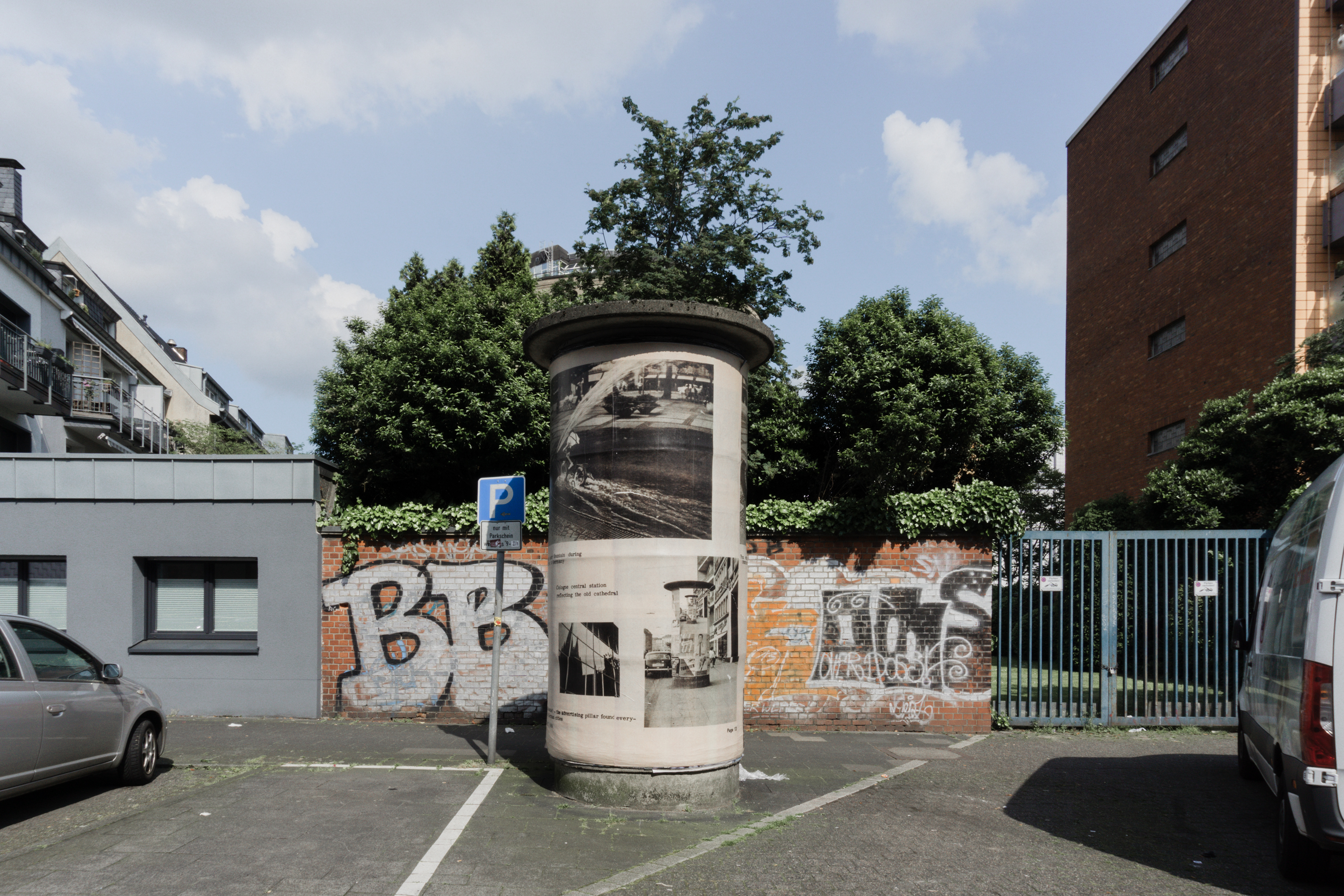 "Zeitkapsel" on an Art Pillar, Byron Co, Poststrasße, Köln, 2024