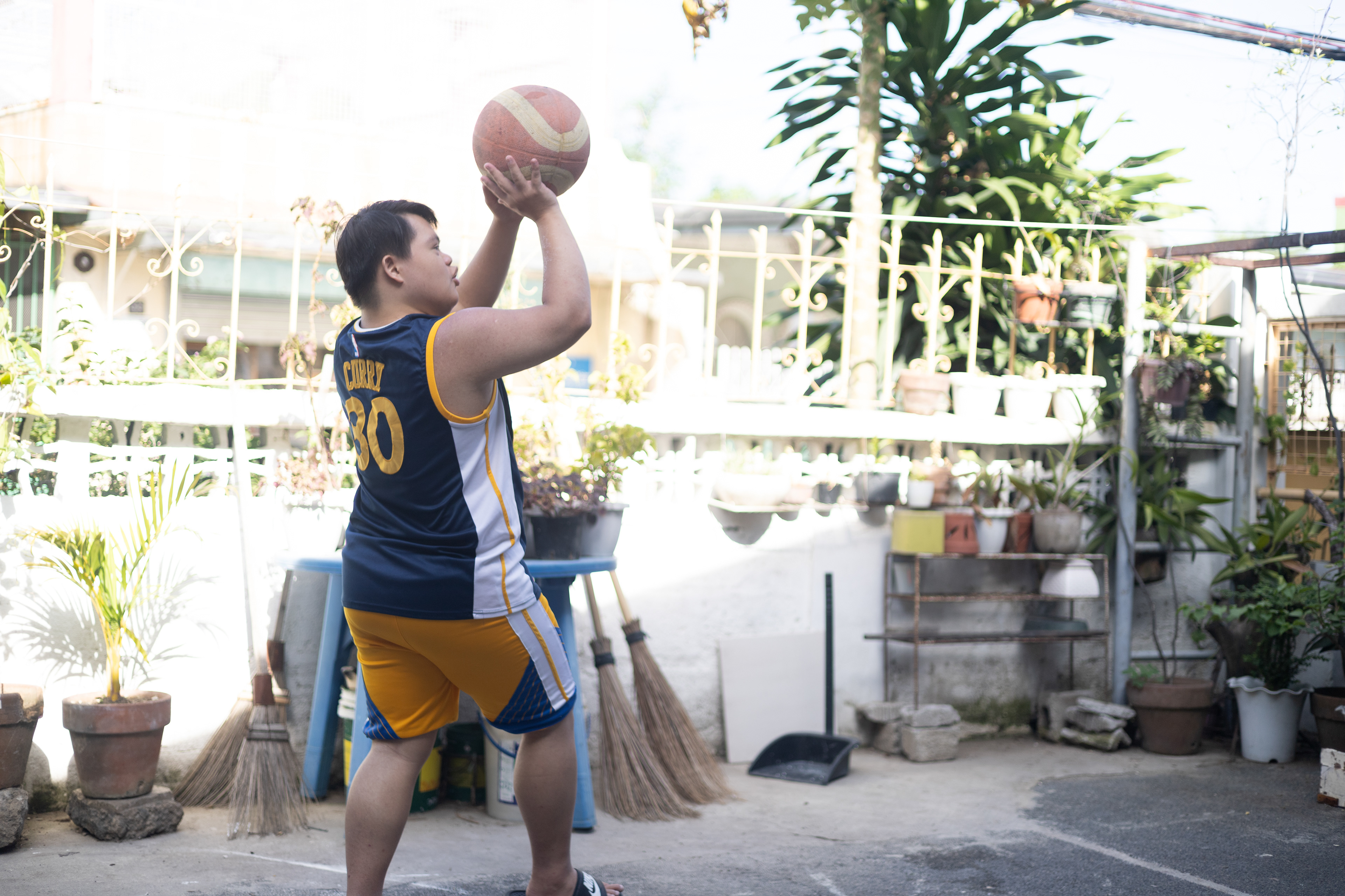 ISO 100 f / 1.8 1/800