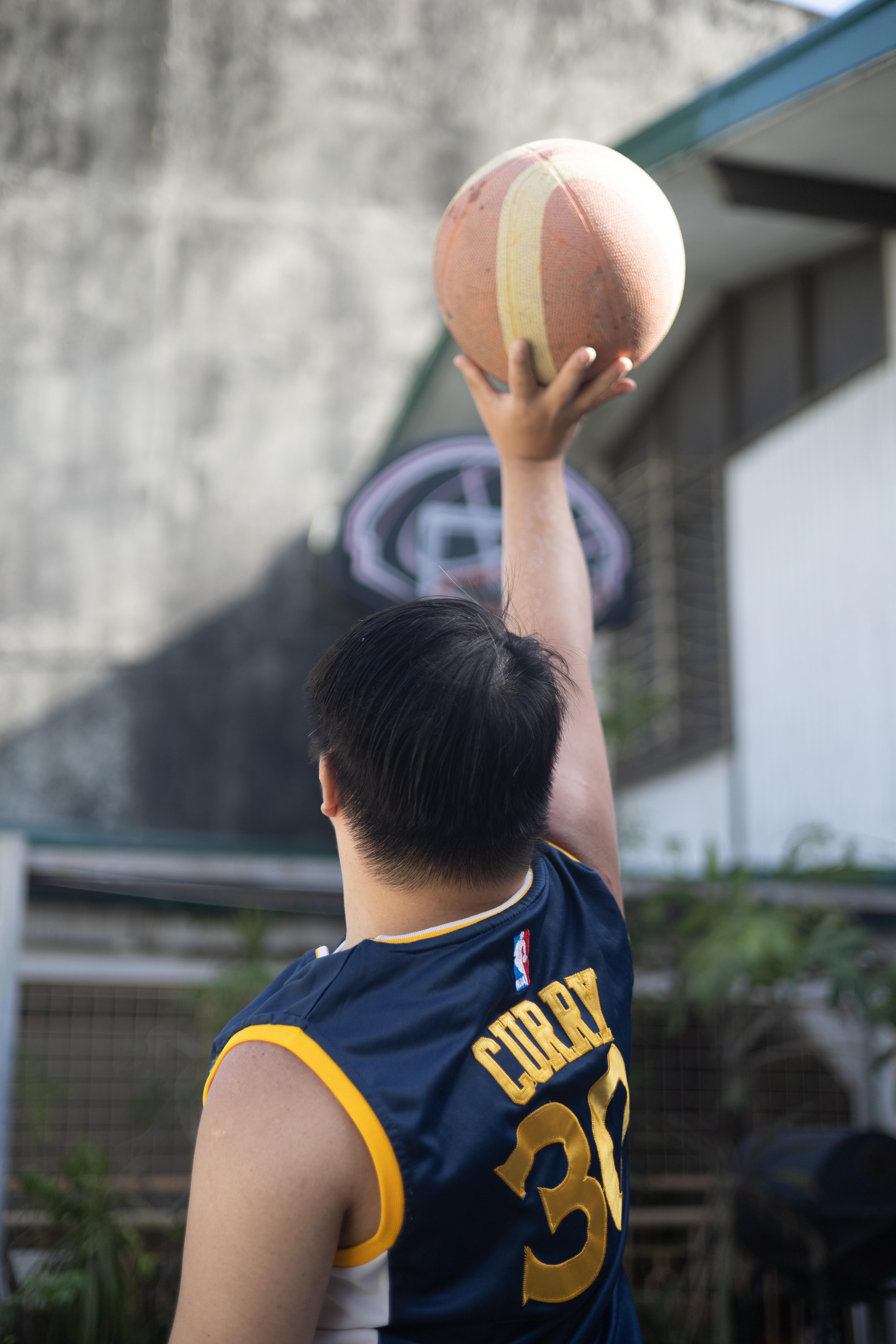 ISO 100 f / 1.8 1/800
