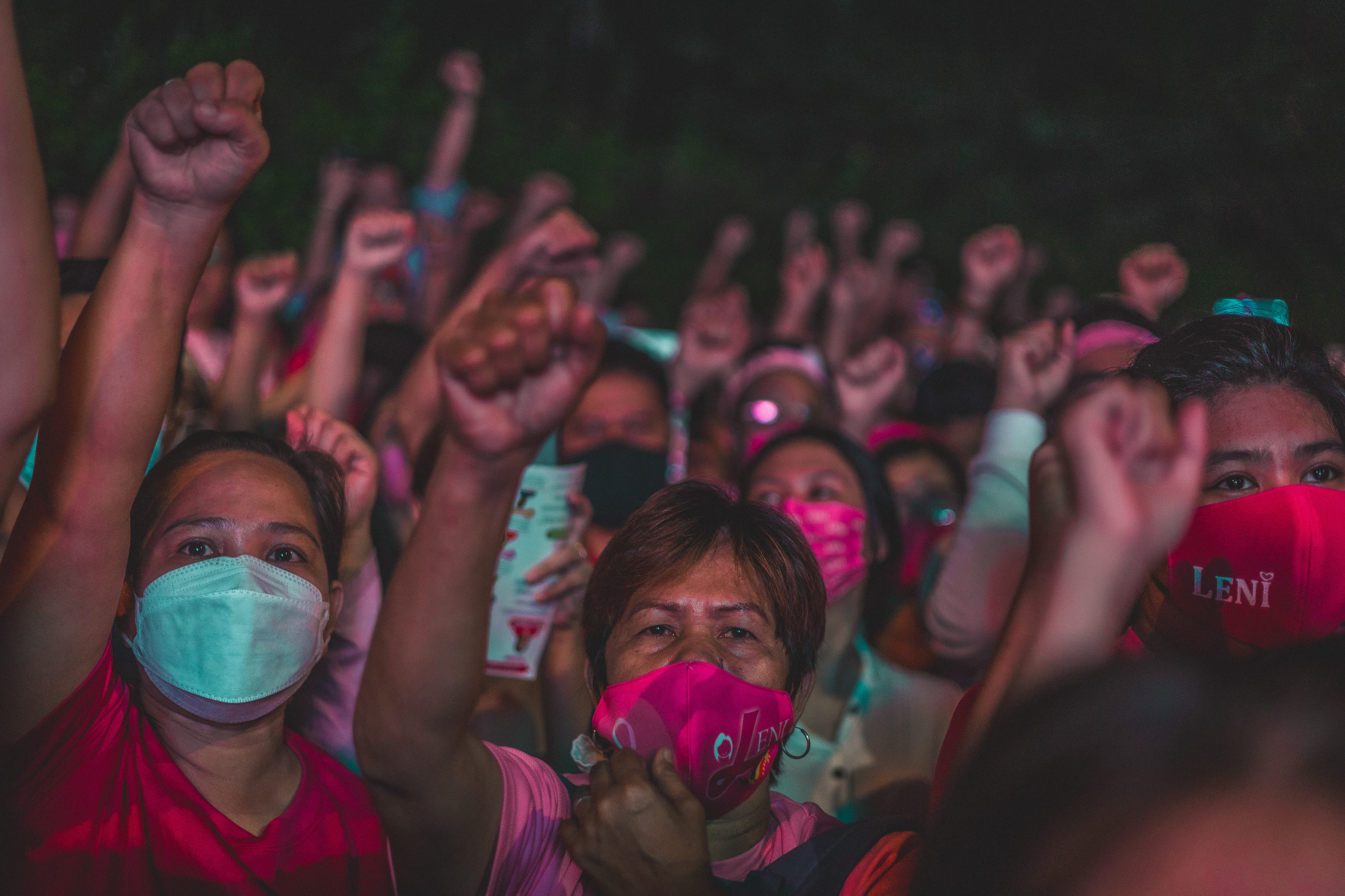 ISO 1600 f / 1.8 1/200