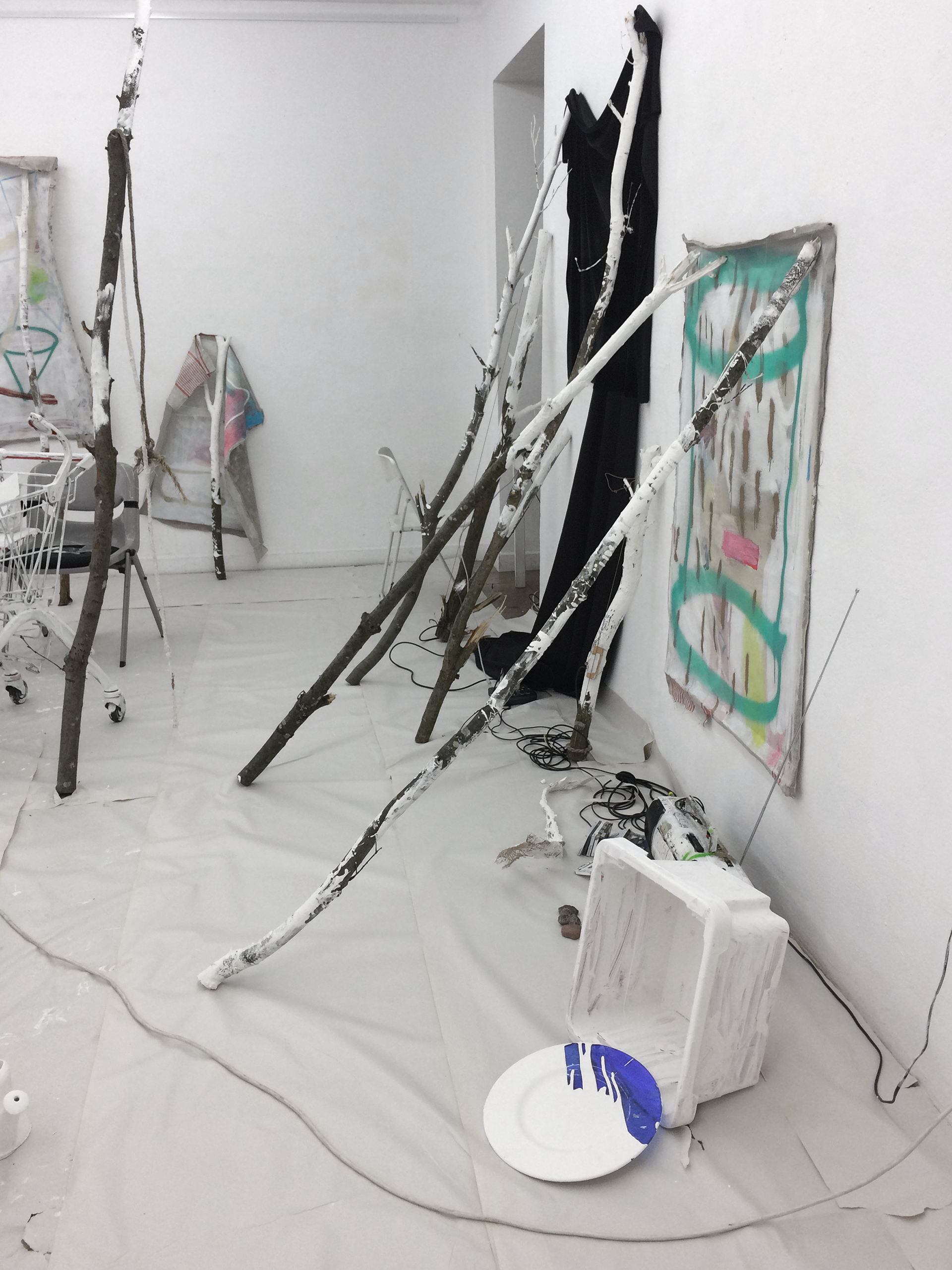 Tidy Room, performative installation, Poly Gallery, Karlsruhe, DE, 2017