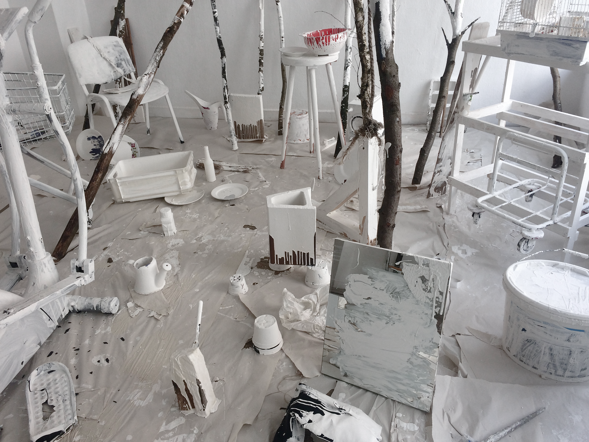 Tidy Room, performative installation, Poly Gallery, Karlsruhe, DE, 2017