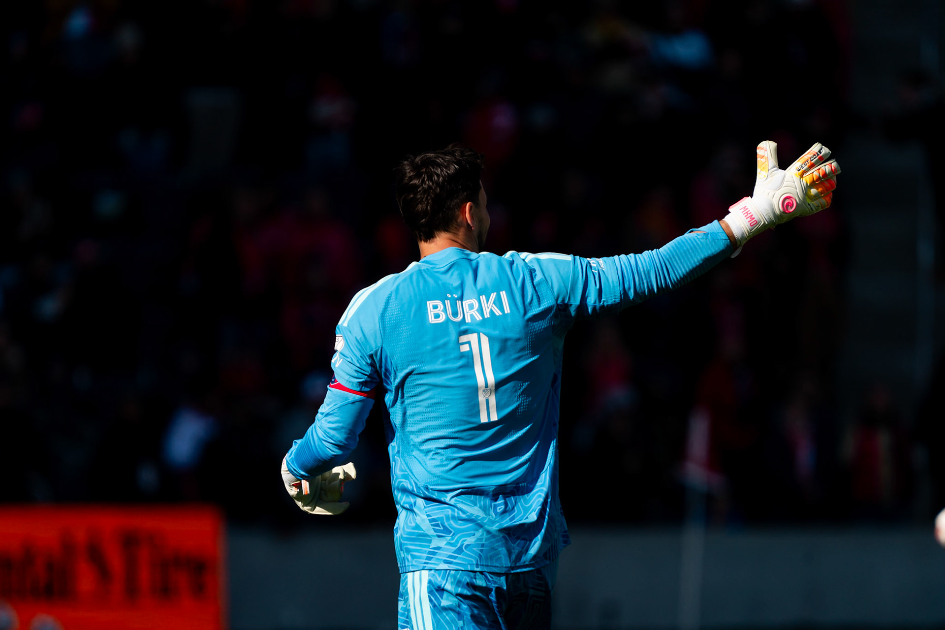 Charlotte FC goalkeeper Kristijan Kahlina (1) looks for an open man.St. Louis City FC vs. FC Charlotte on February 21, 2026 at Energizer Park in St. Louis, MO. Photo by Daniel Laubhan