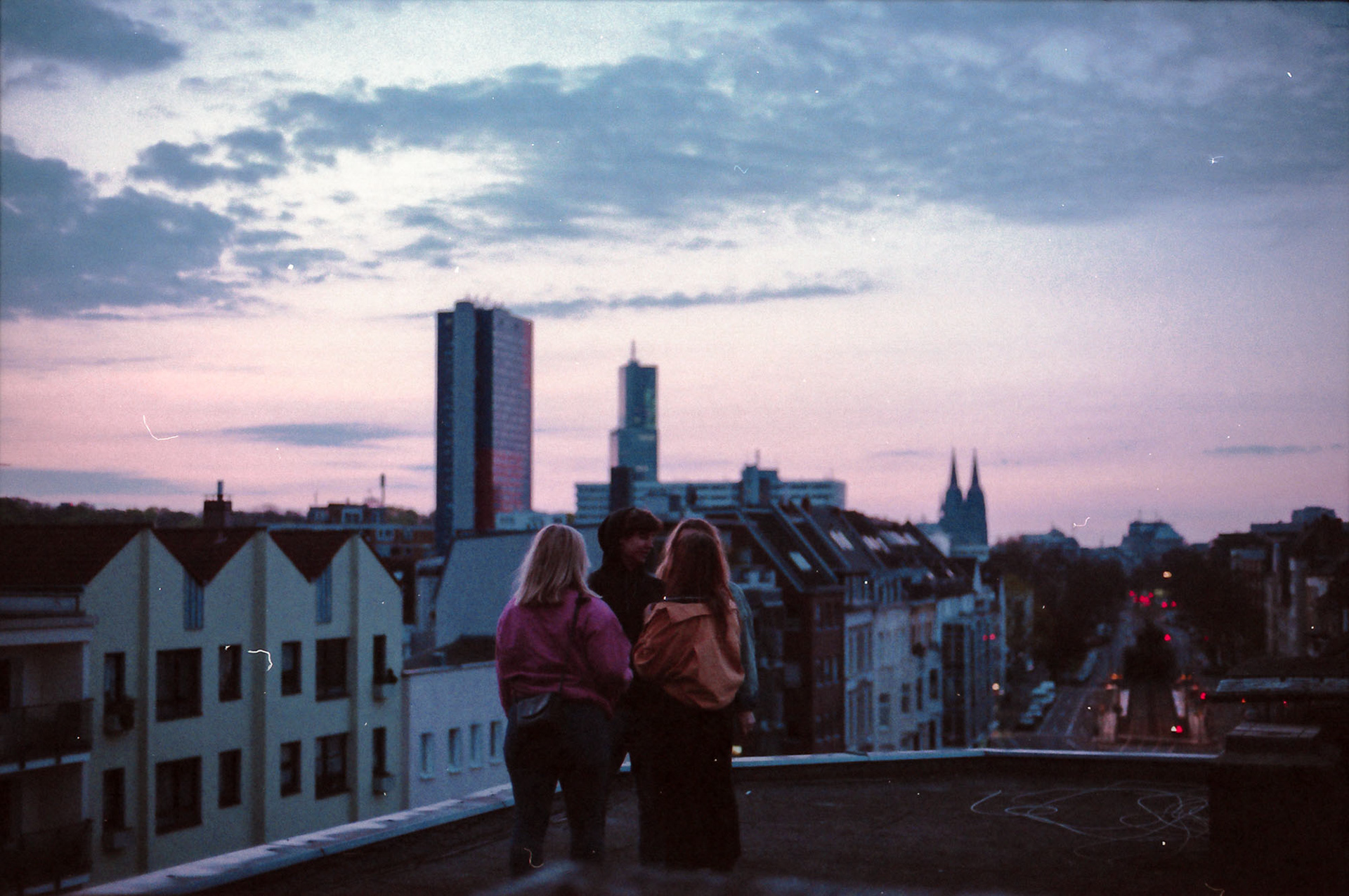 HENNING BRODE ALS ICH TRÄUMTE x Lotte Aurelia Becker