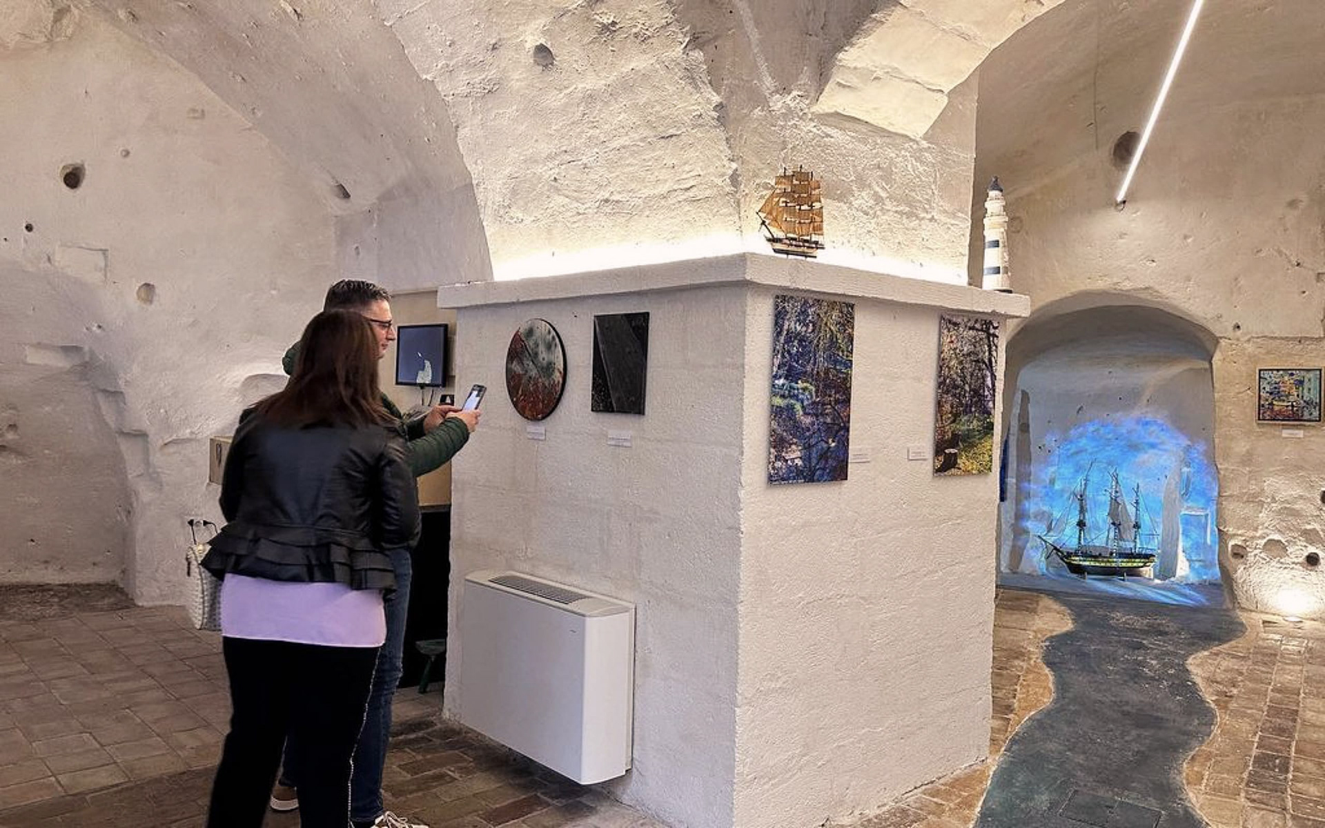 Exhibition Venue 1 - RenovArt | Panta Rhei at Lega Navale Italiana Sezione Matera - Magna Grecia - ApuliaAste