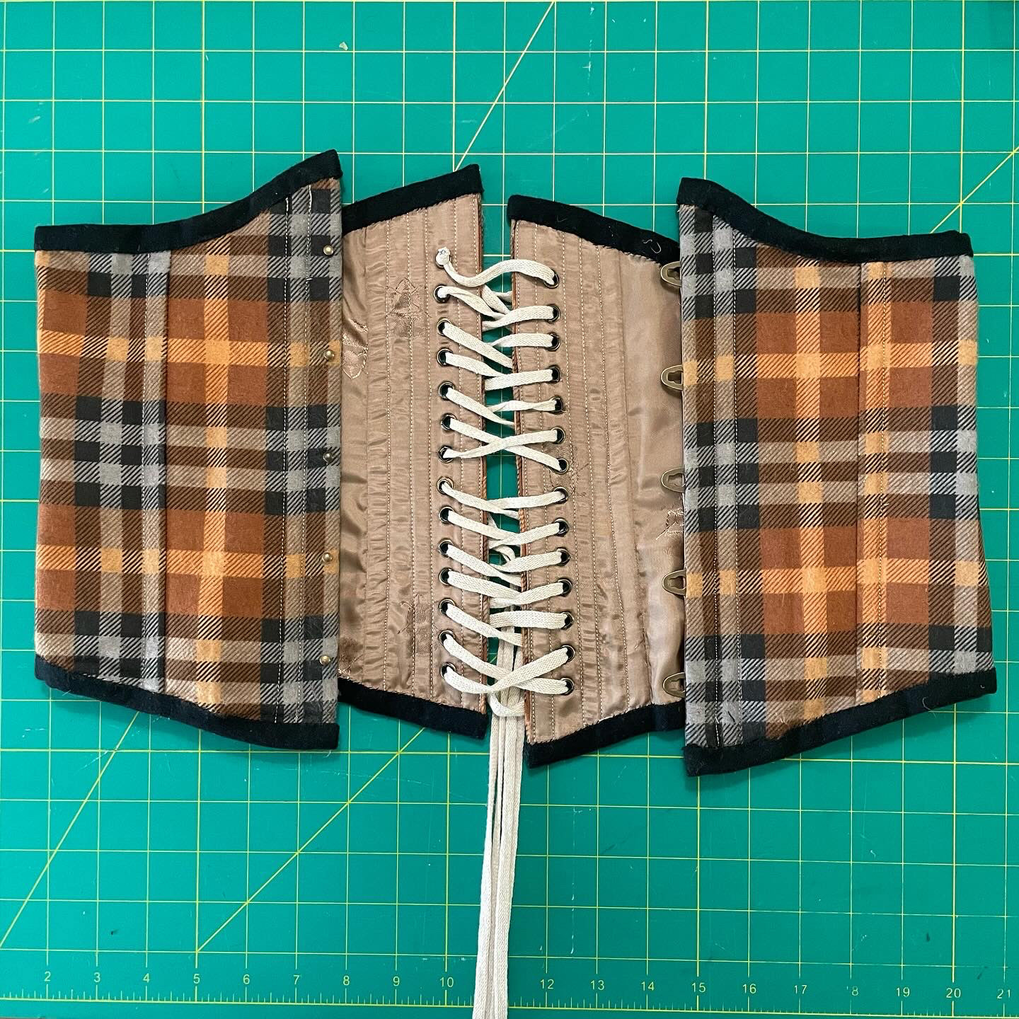 flannel corset 2024