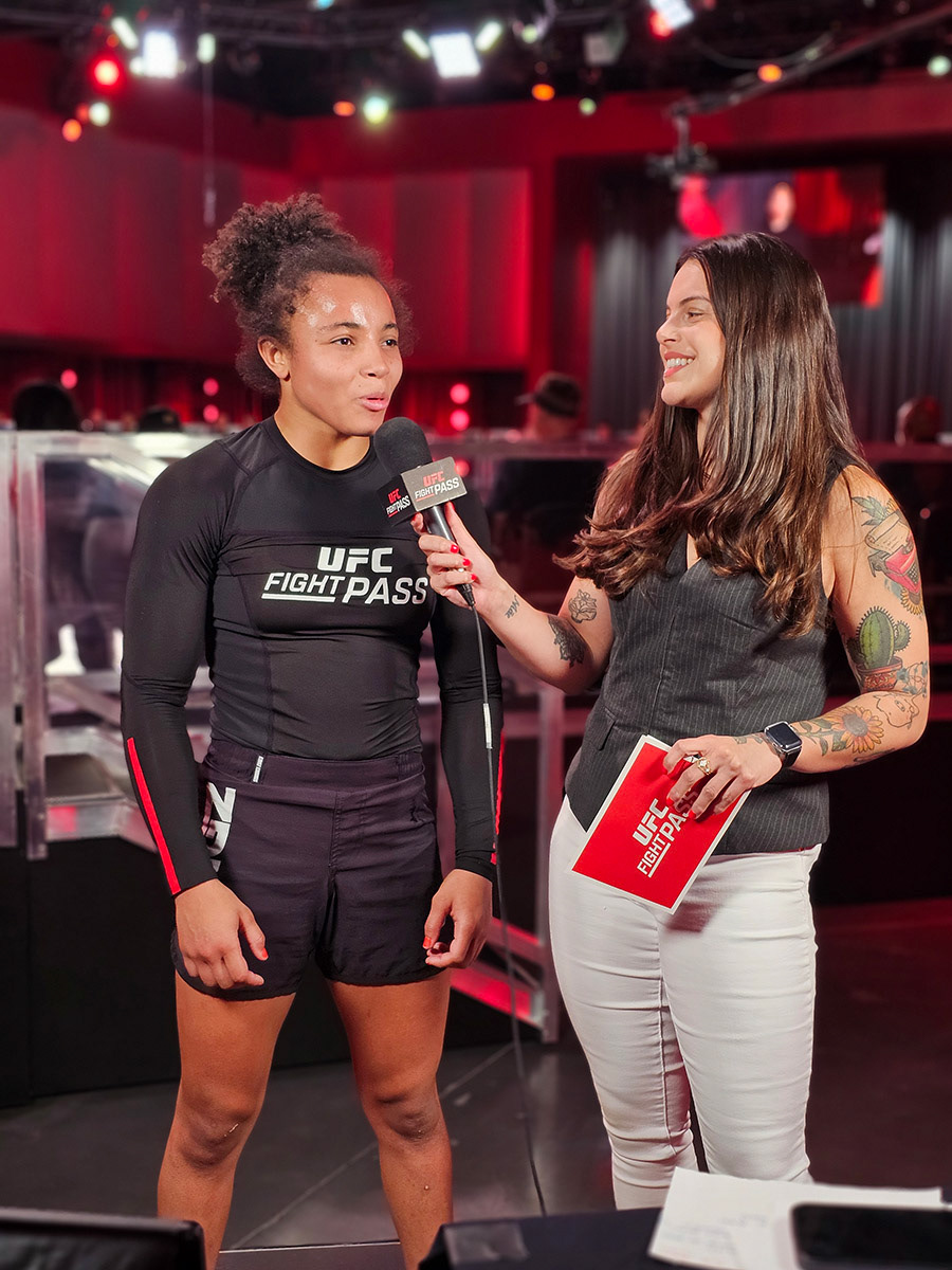 Post Fight Interview with Cassia Moura - FPI 9