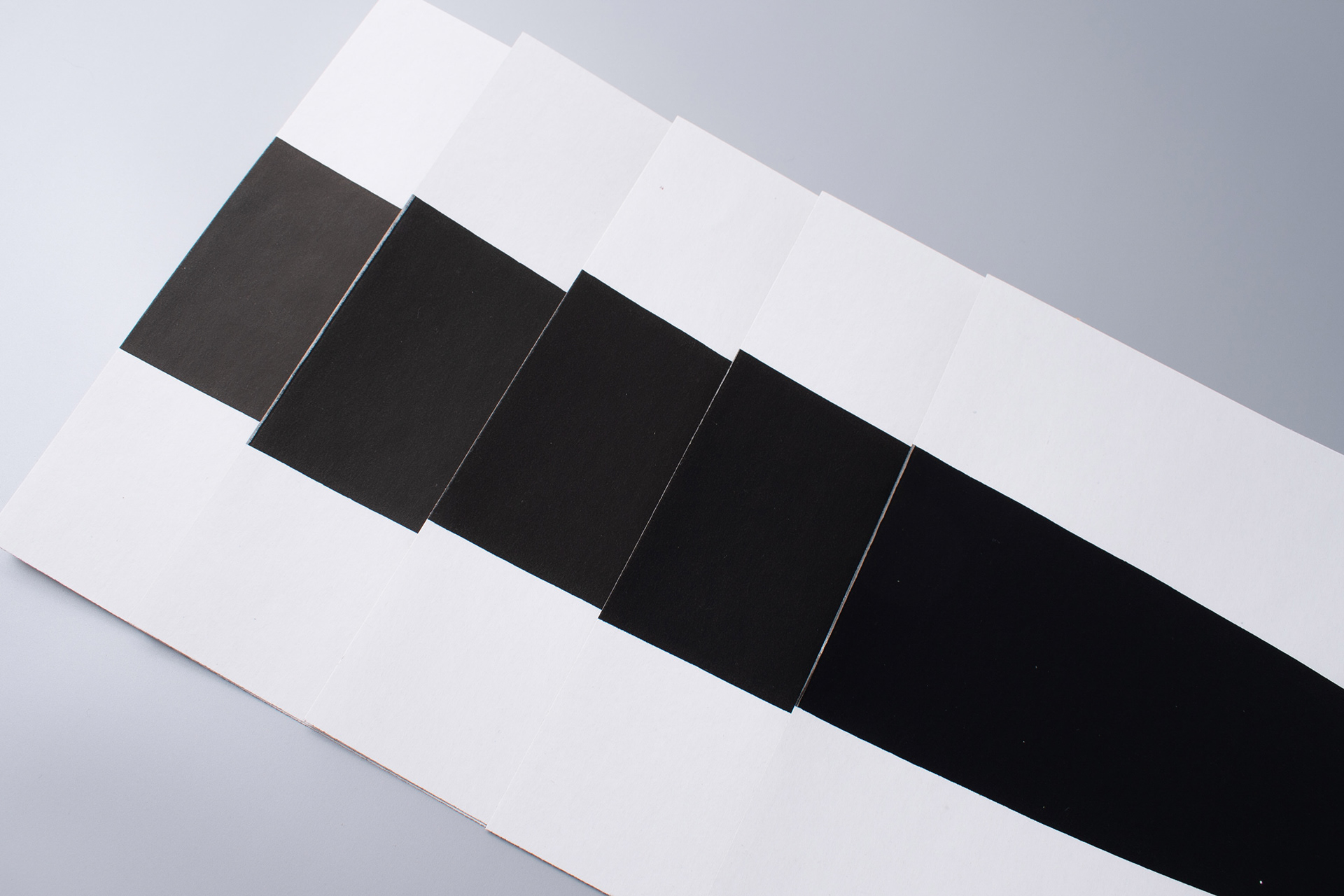 Zdjęcia produktowe farba czarna