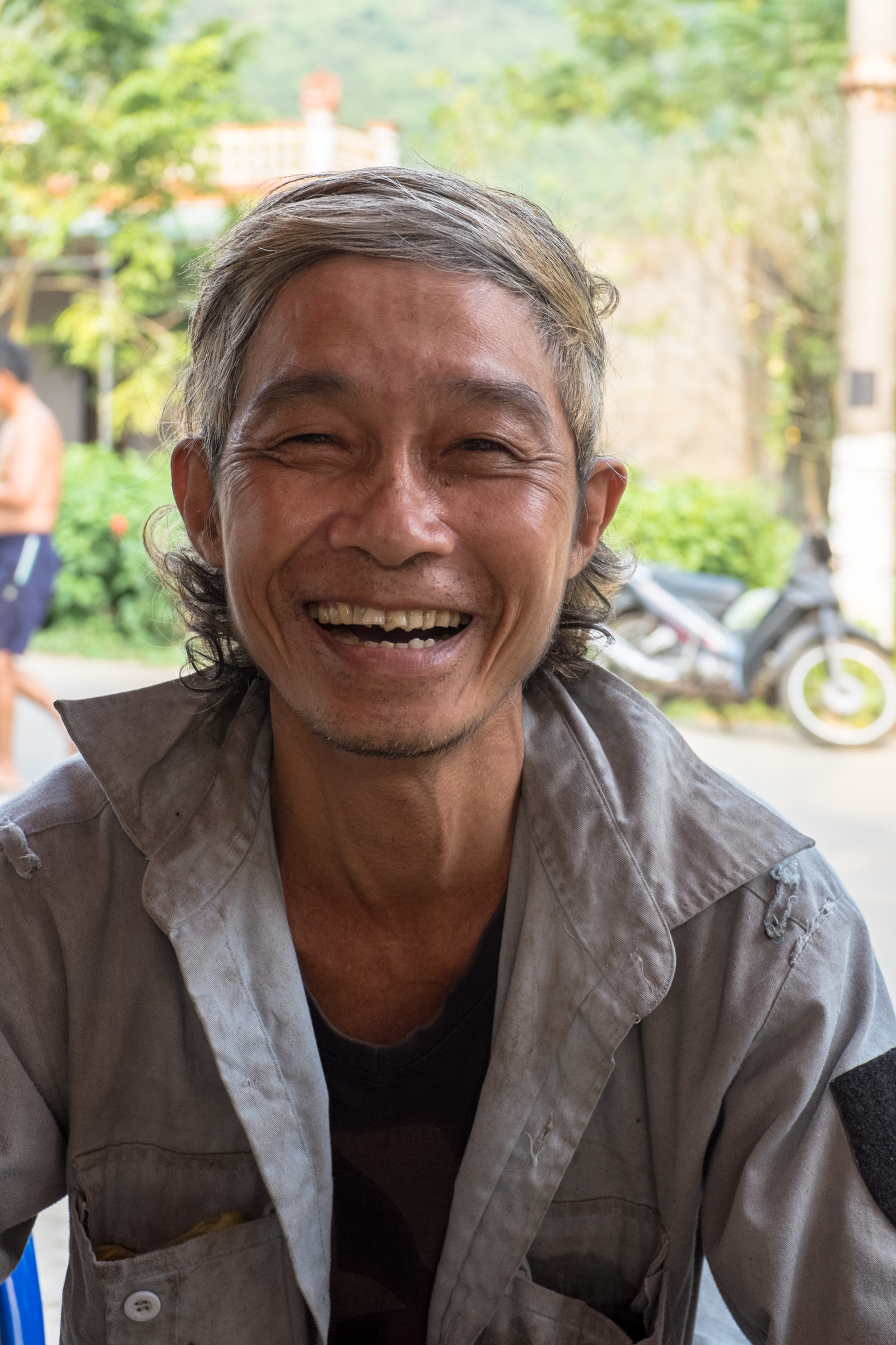 Friendly local - Cat Ba Island, Vietnam 