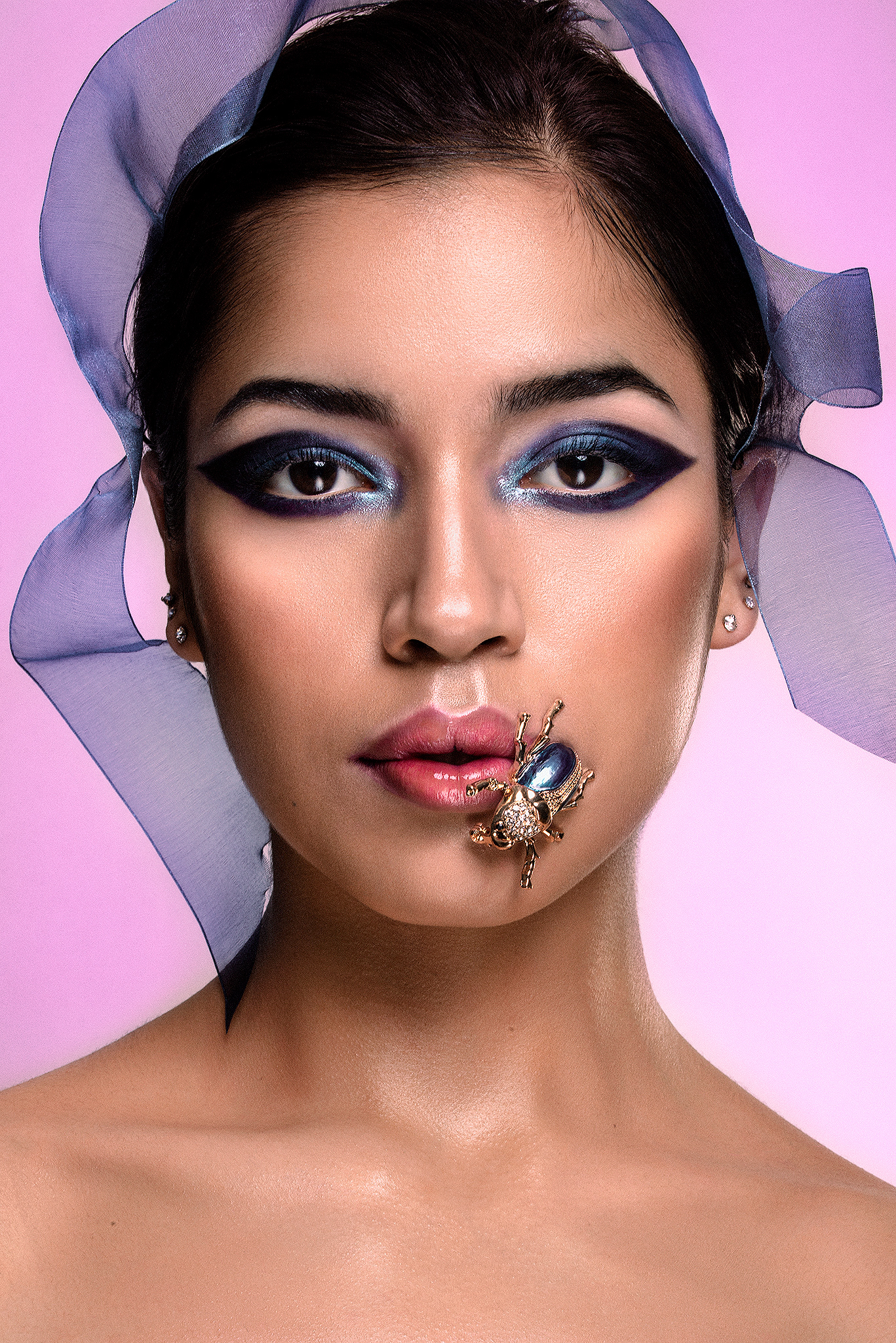 Fotógrafo: Hana Gonzalez; Retoque: Lucía Izquierdo; Retouching Academy