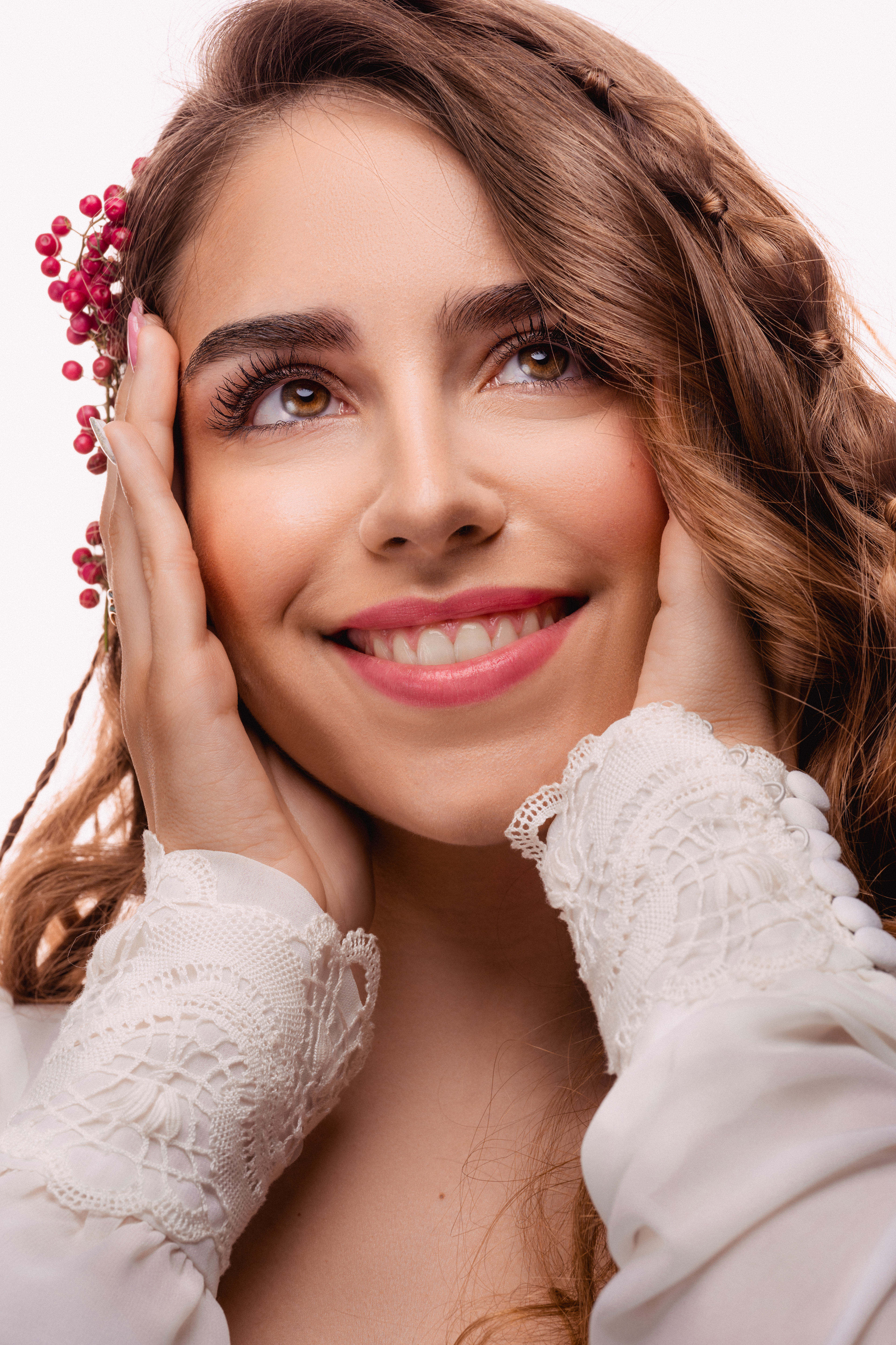 Model: Alba Prieto Romero; Wardrobe: Claudina Mata; Makeup&Hair: Raquel Pérez(instantes Blancos)