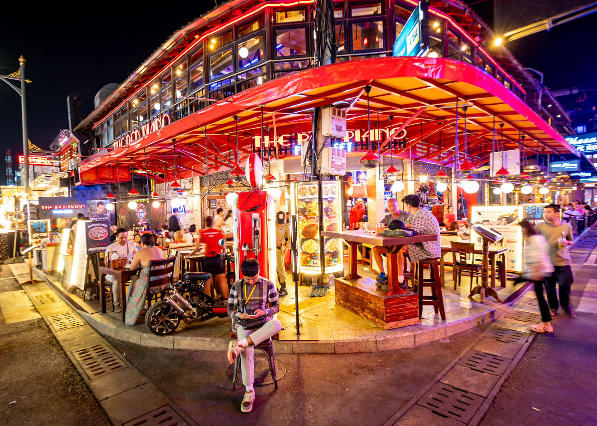 Corner Cafe and Bar - Cambodia