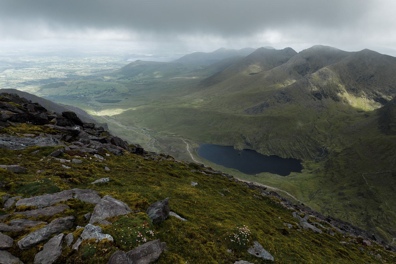Irelands highest point Carrauntoohil in Kerry (1038m)