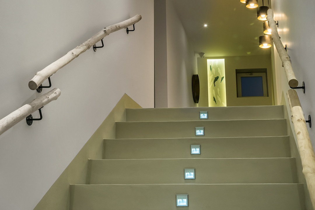 soportes físicos para catálogo de prestigio sobre interiorismo e instalaciones