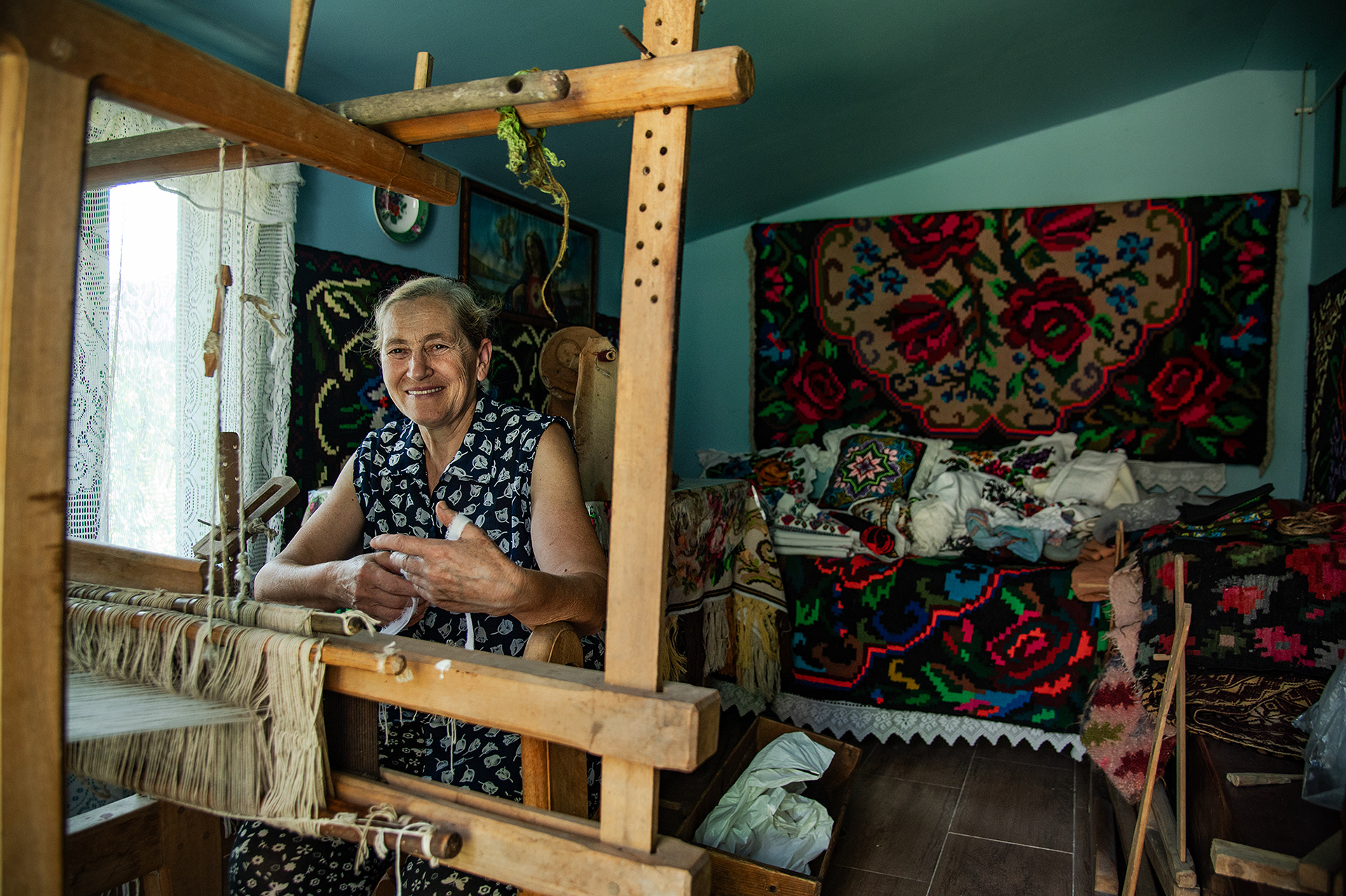 La signora Anuta nella sua casa