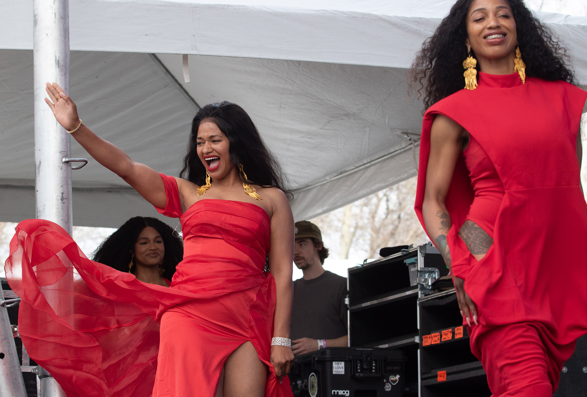 The Womack Sisters on Main Stage